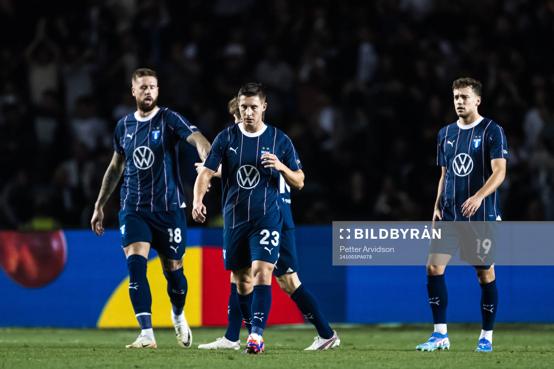 Lasse Berg Johnsen and Pontus Jansson of Malmö FF looks