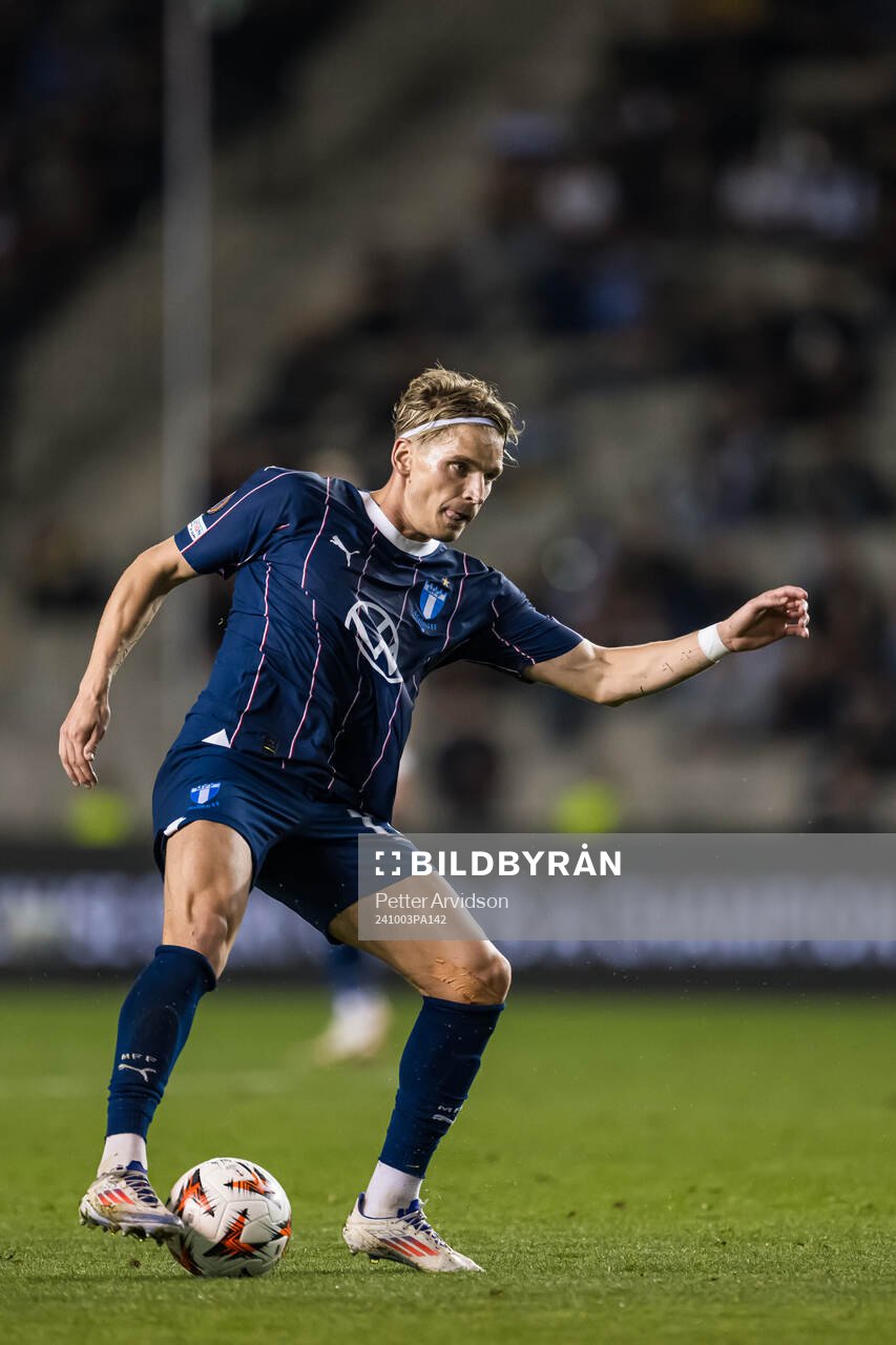 Jens Stryger Larsen of Malmö FF