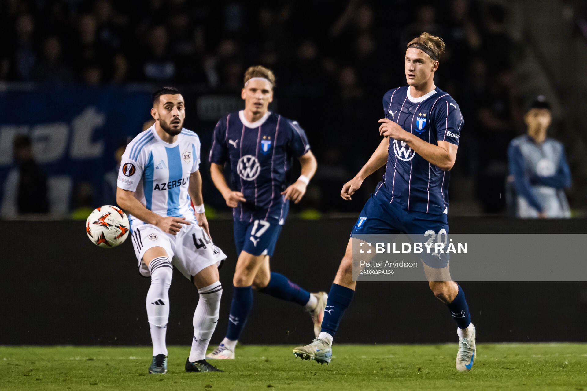 Erik Botheim of Malmö FF and Elvin Jafarguliyev of Qarabag