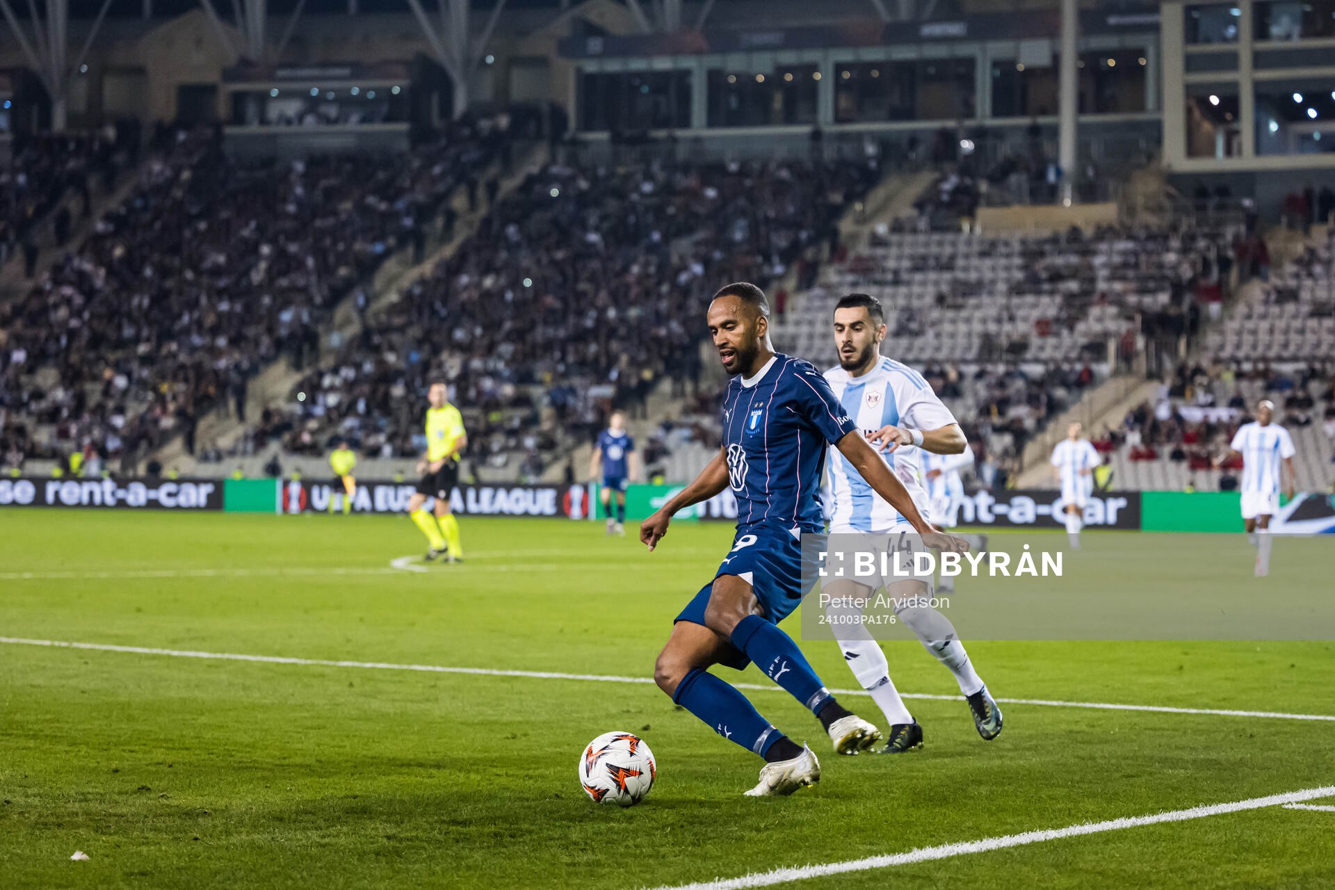Isaac Kiese Thelin of Malmö FF and Elvin Jafarguliyev of