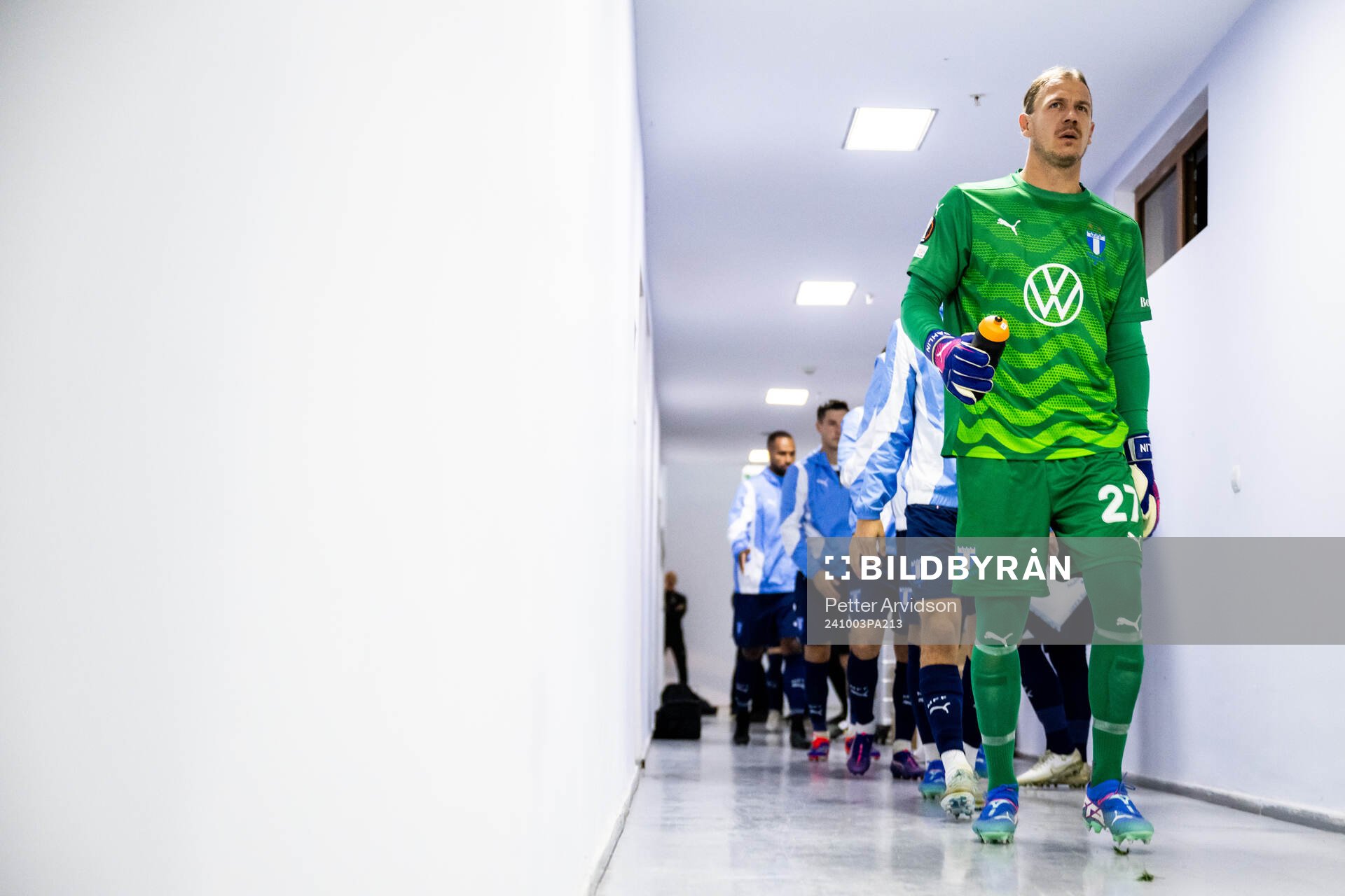 Goalkeeper Johan Dahlin of Malmö FF