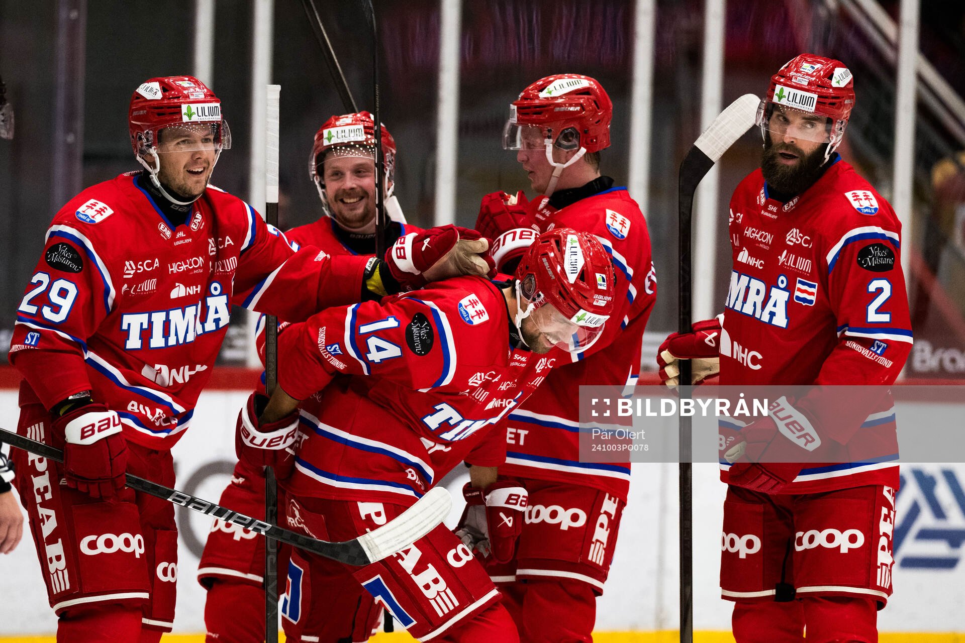 Timrås Emil Pettersson jublar