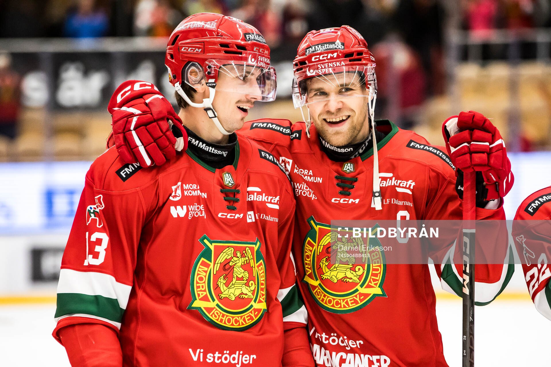 Moras Fabian Ilestedt och Roope Laavainen jublar