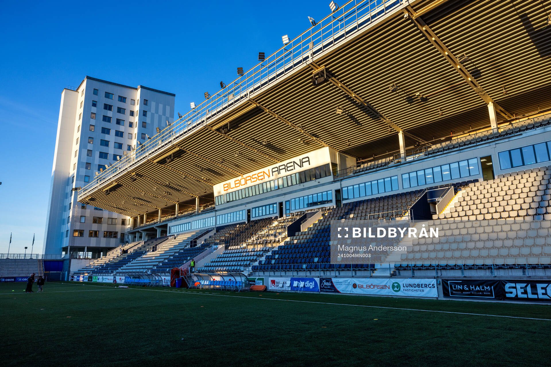 Interiör vy av Bilbörsen Arena inför fotbollsmatchen i Damallsvenskan mellan Linköping och Hammarby den 4 oktober 2024 i Linköping.