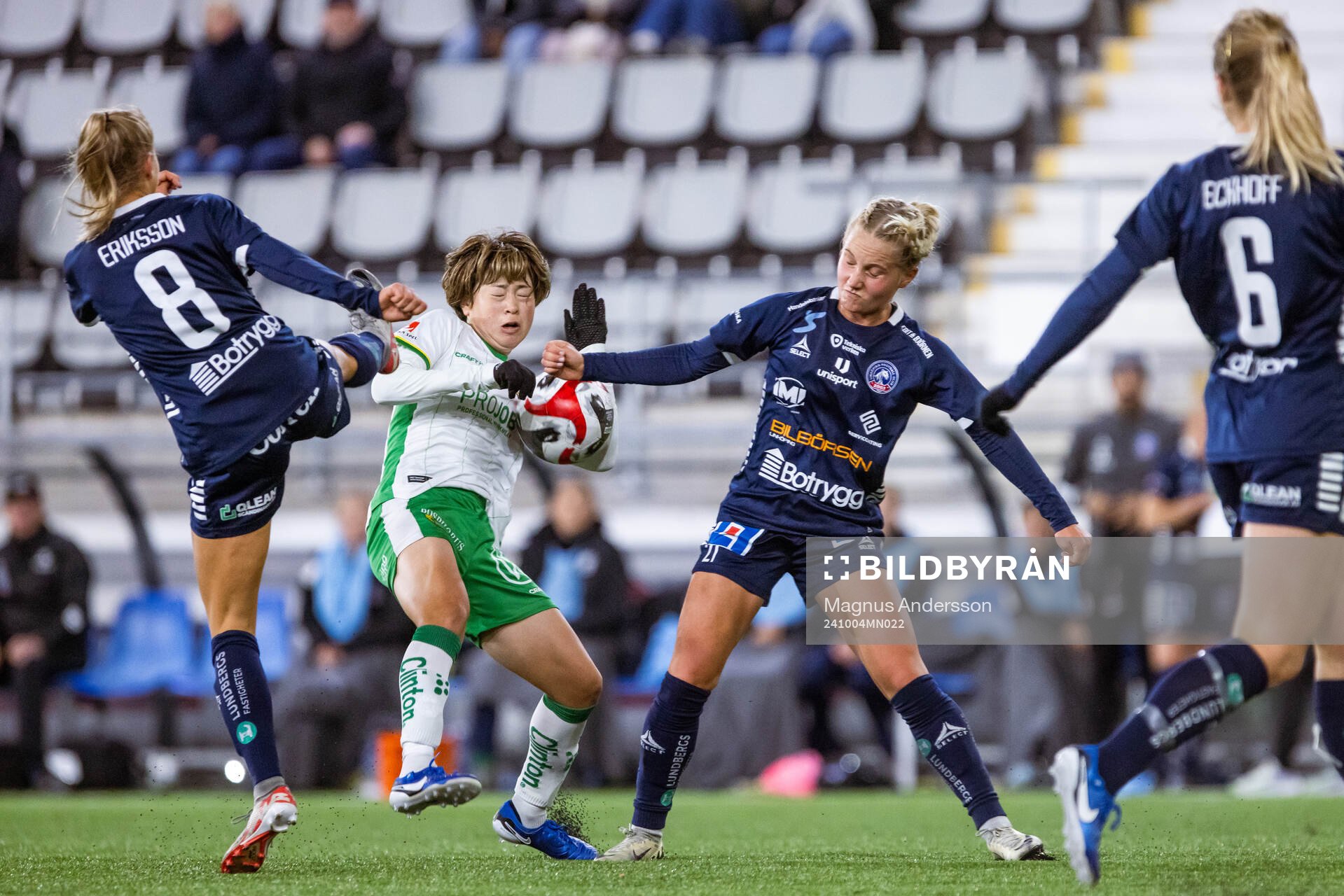 Hammarbys Asato Miyagawa och Linköpings Maria Olafsdottir
