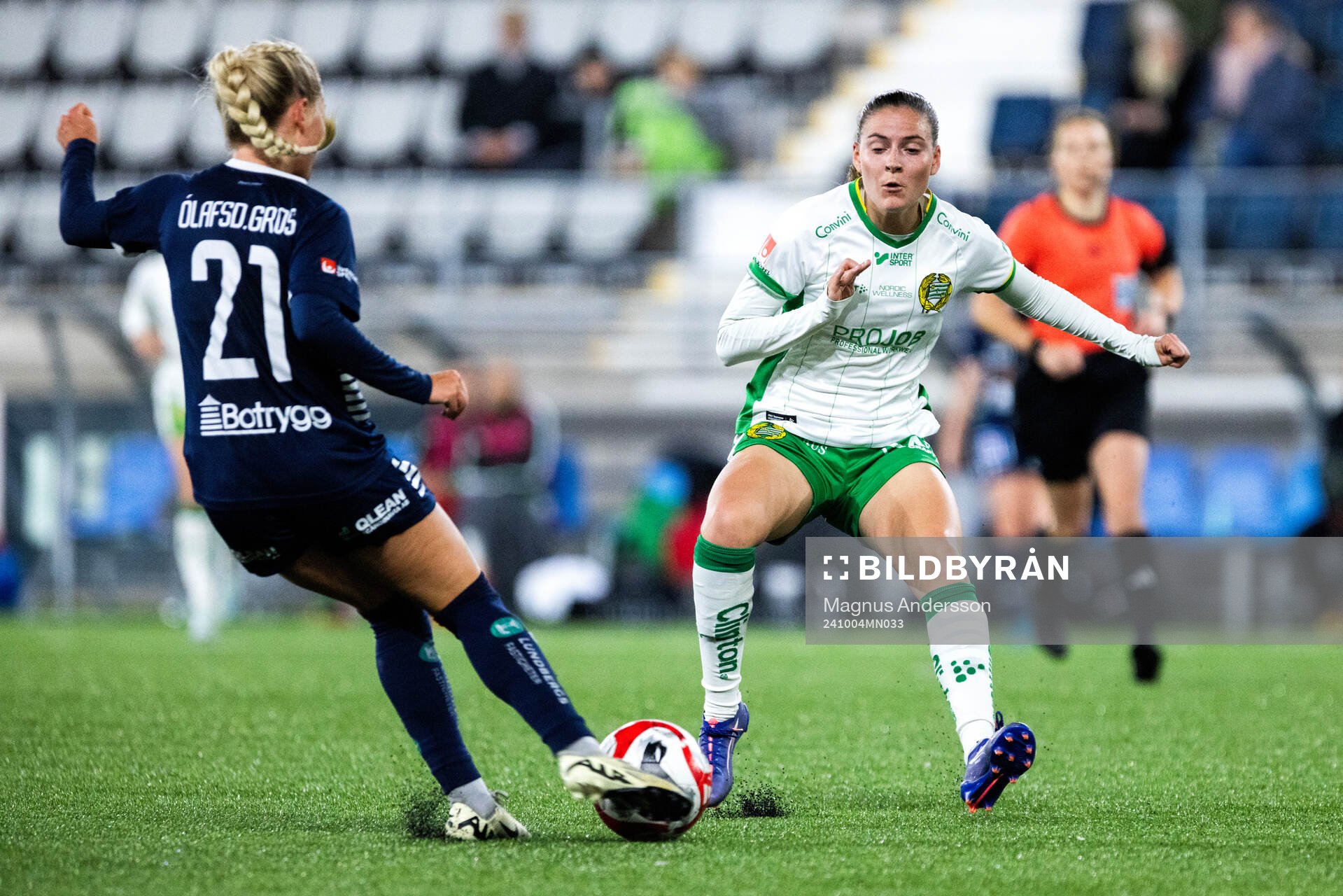 Hammarbys Smilla Vallotto under fotbollsmatchen i Damallsvenskan mellan Linköping och Hammarby den 4 oktober 2024 i Linköping. 