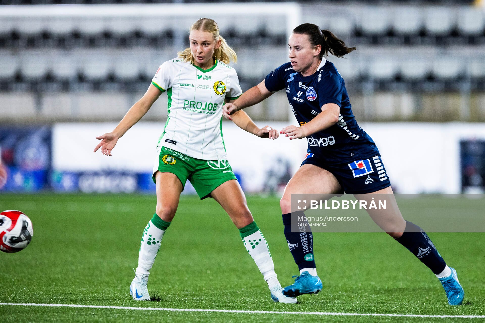 Hammarbys Emilie Joramo och Linköpings Aimee Claypole
