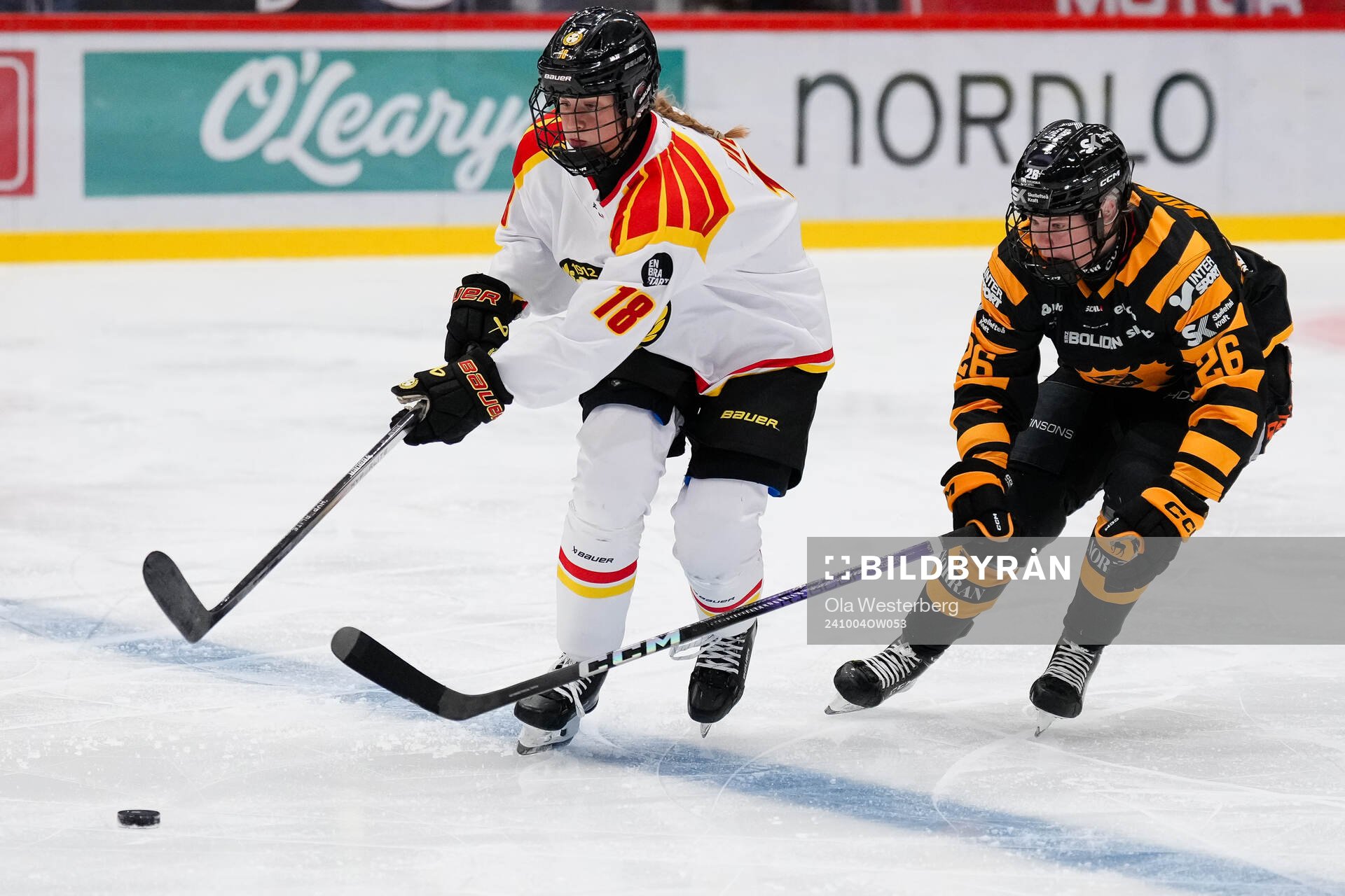 Brynäs Jenniina Nylund och Skellefteås Ida Kuoppala