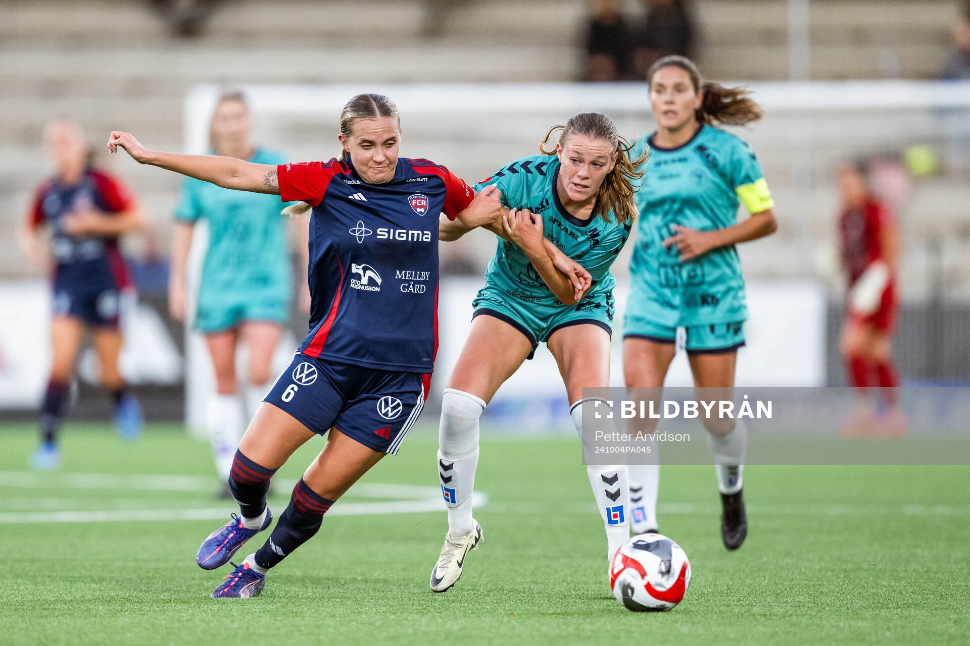 FC Rosengårds Ria Noora Minerva Öling och Kristianstads