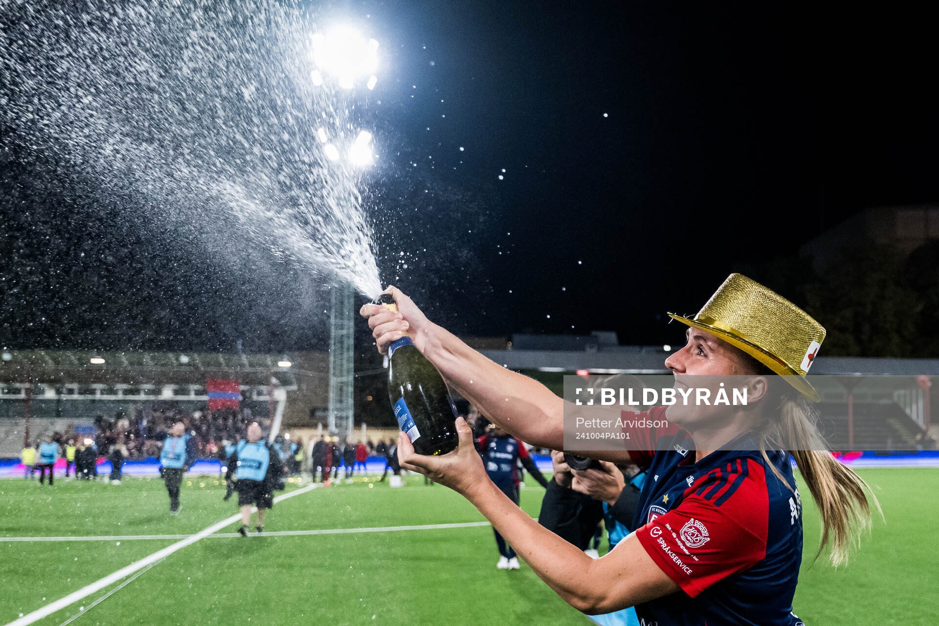 FC Rosengårds Gudrun Arnardottir jublar över SM-guldet