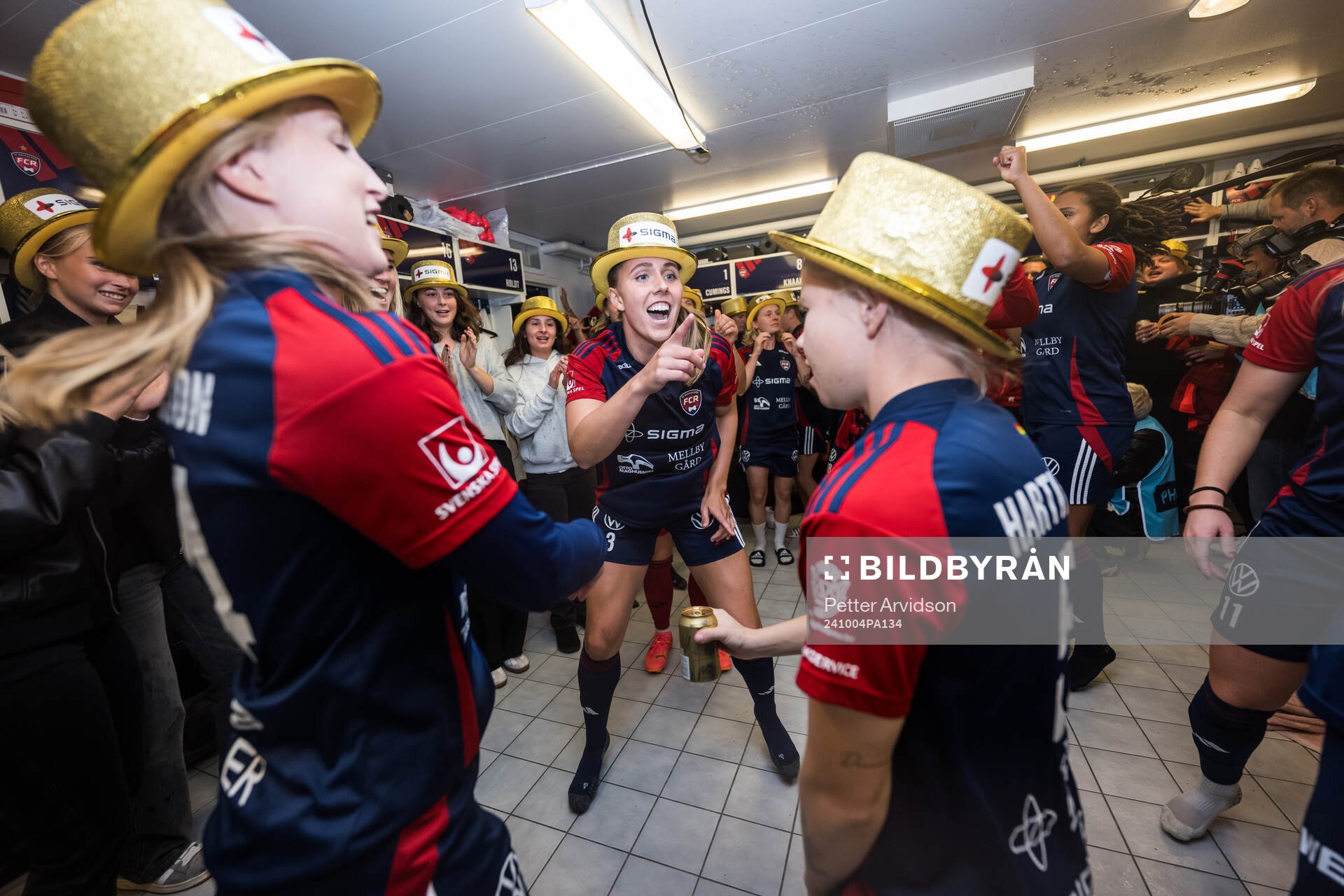 FC Rosengårds Gudrun Arnardottir jublar över SM-guldet