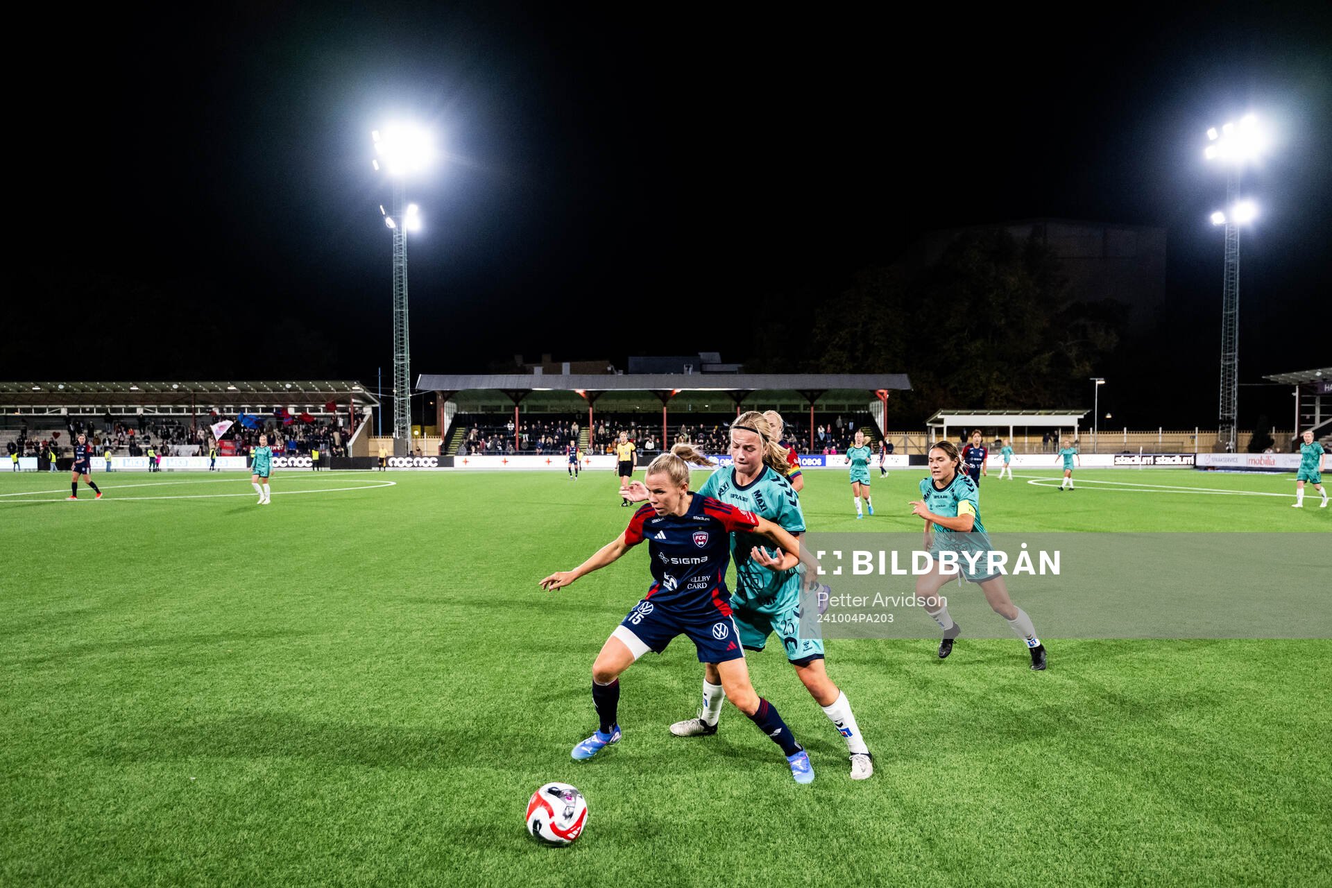 FC Rosengårds Jessica Wik och Kristianstads Emma