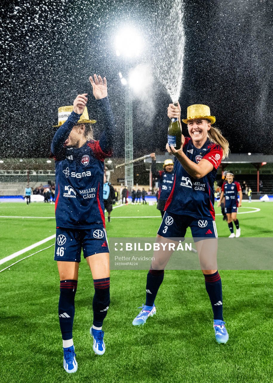 FC Rosengårds Mikaela Stojanovska och Gudrun Arnardottir