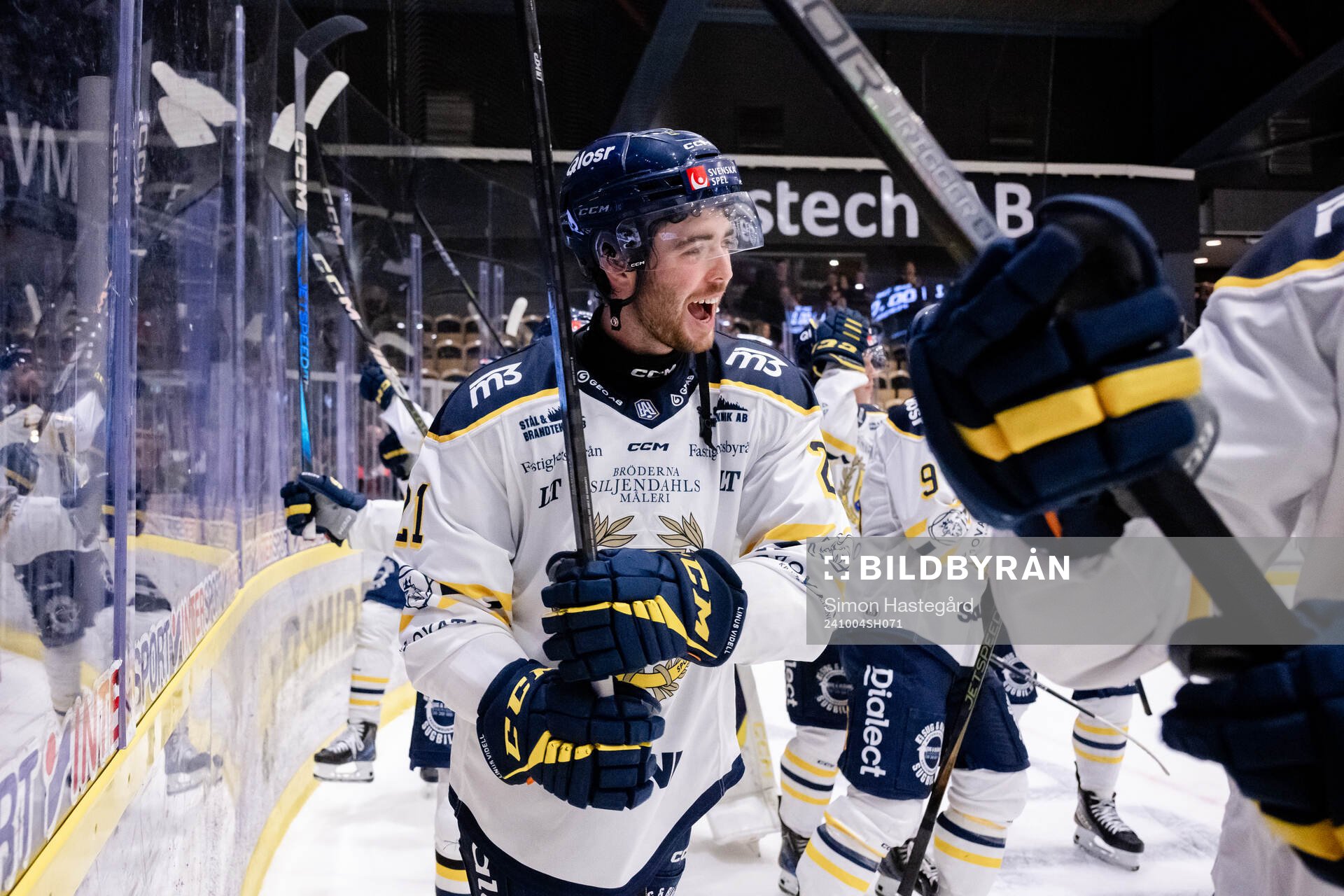 Södertäljes Nolan Stevens jublar