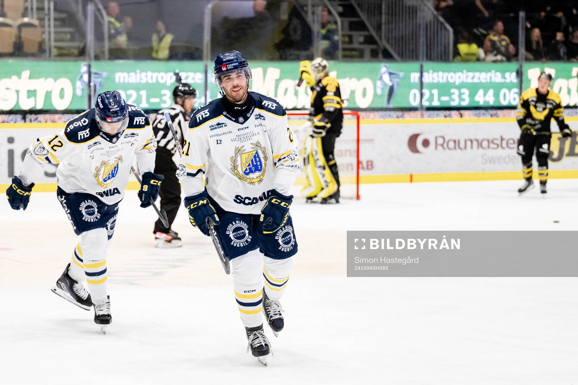 Södertäljes Nolan Stevens jublar