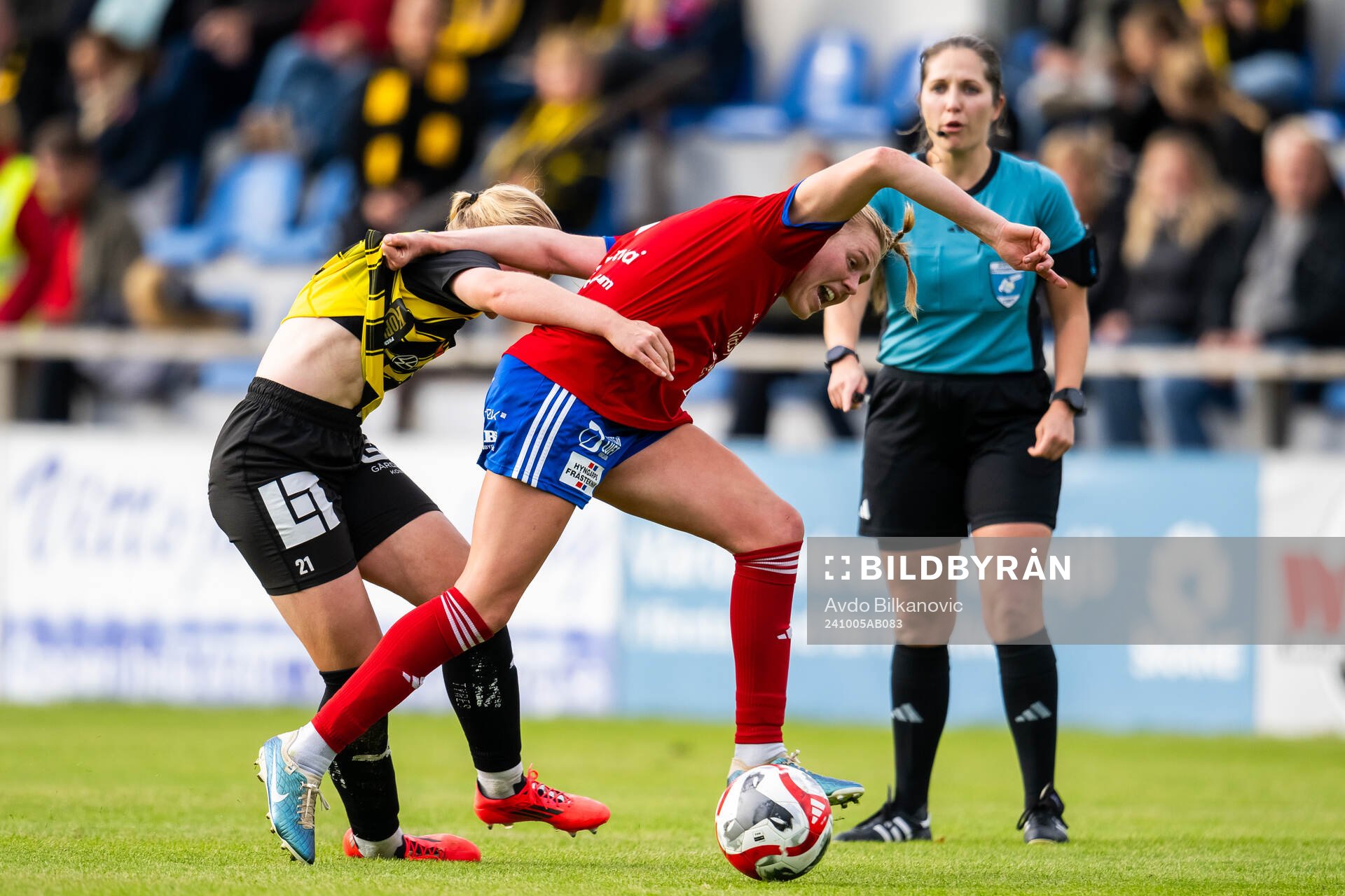 Vittsjös Julia Nicole Leas och Häckens Johanna Fossdalsá