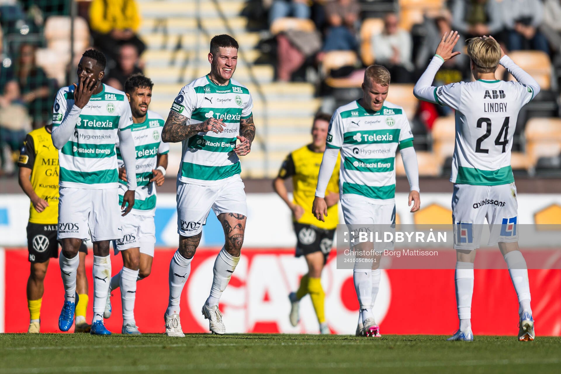 Västerås Isak Jönsson jublar