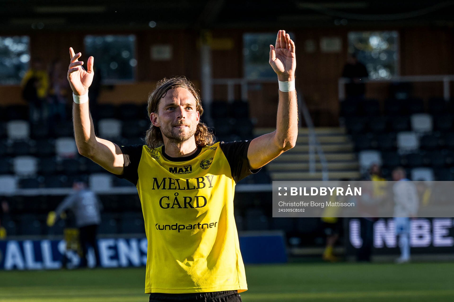 Mjällbys Tom Pettersson jublar