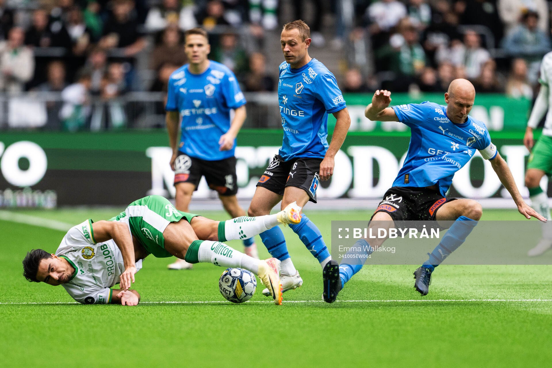 Hammarbys Jusef Erabi och Halmstads Andreas Johansson