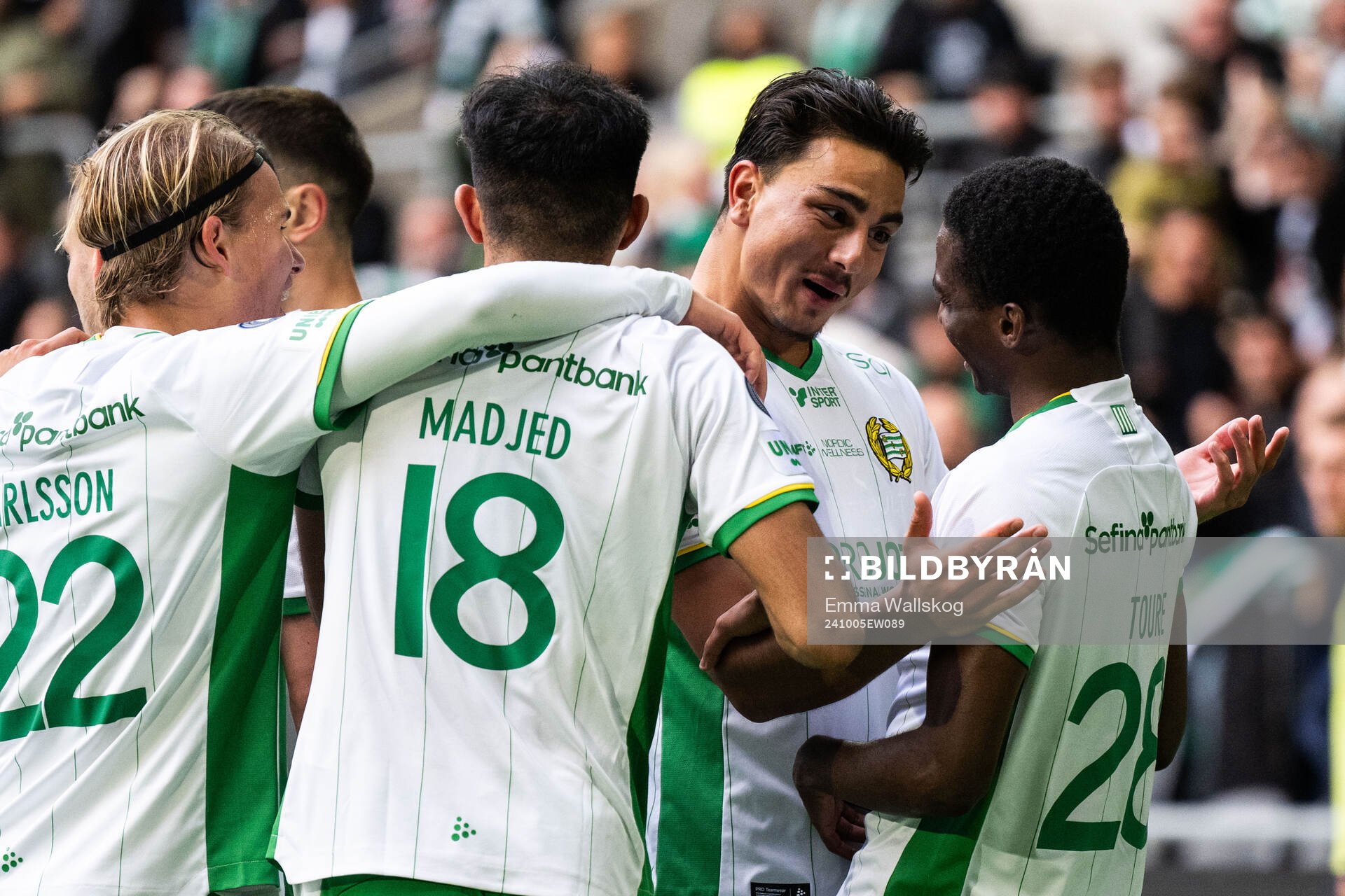 Hammarbys Bouzomana Toure jublar med Jusef Erabi