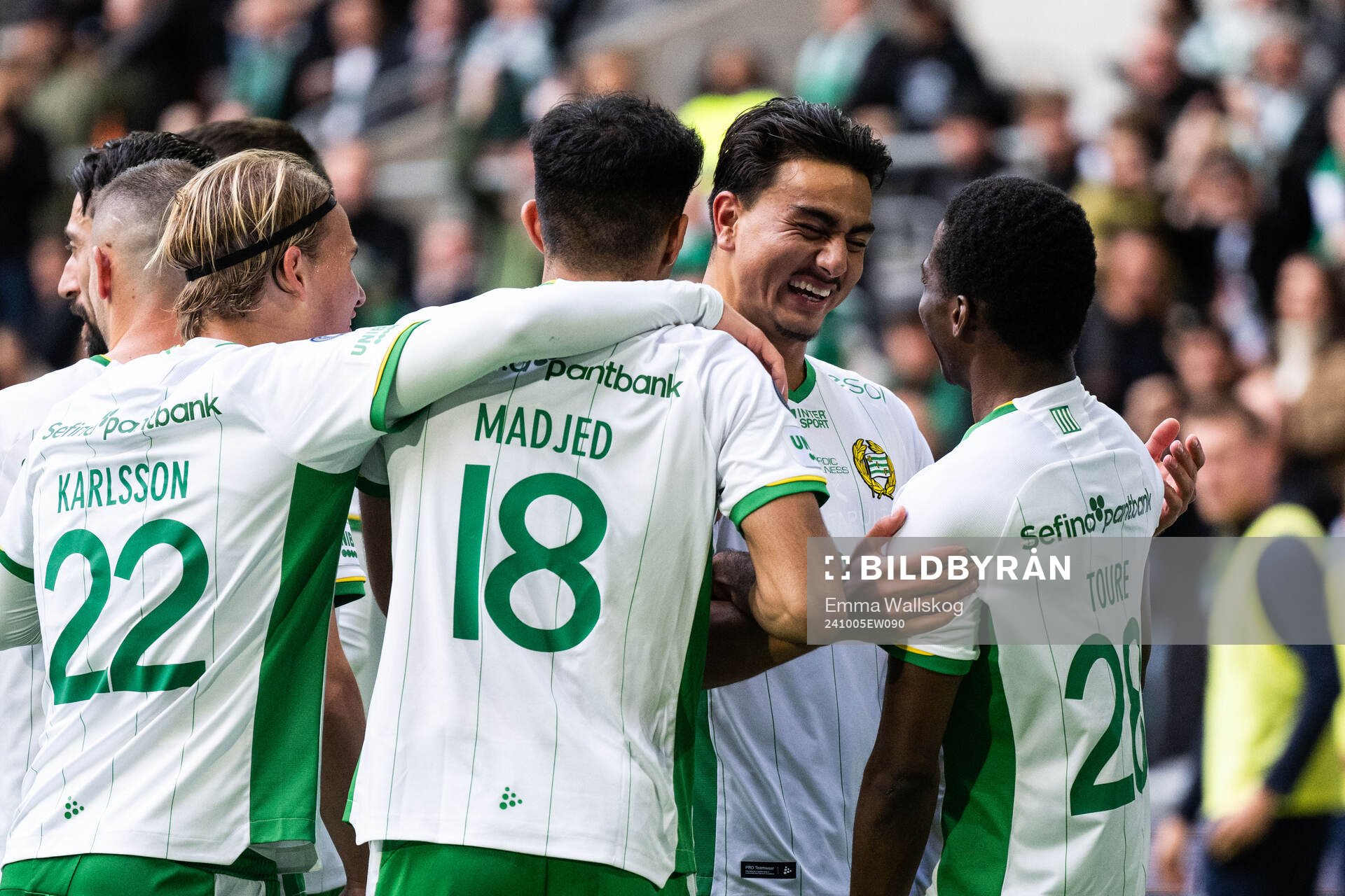 Hammarbys Bouzomana Toure jublar med Jusef Erabi