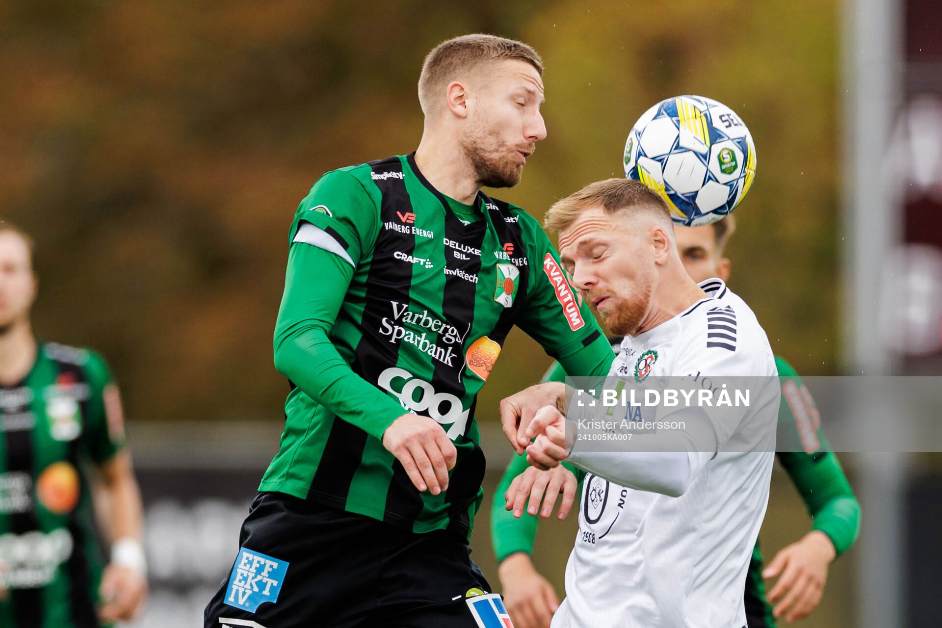 Varbergs Kevin Custovic och Örebros Jesper Modig