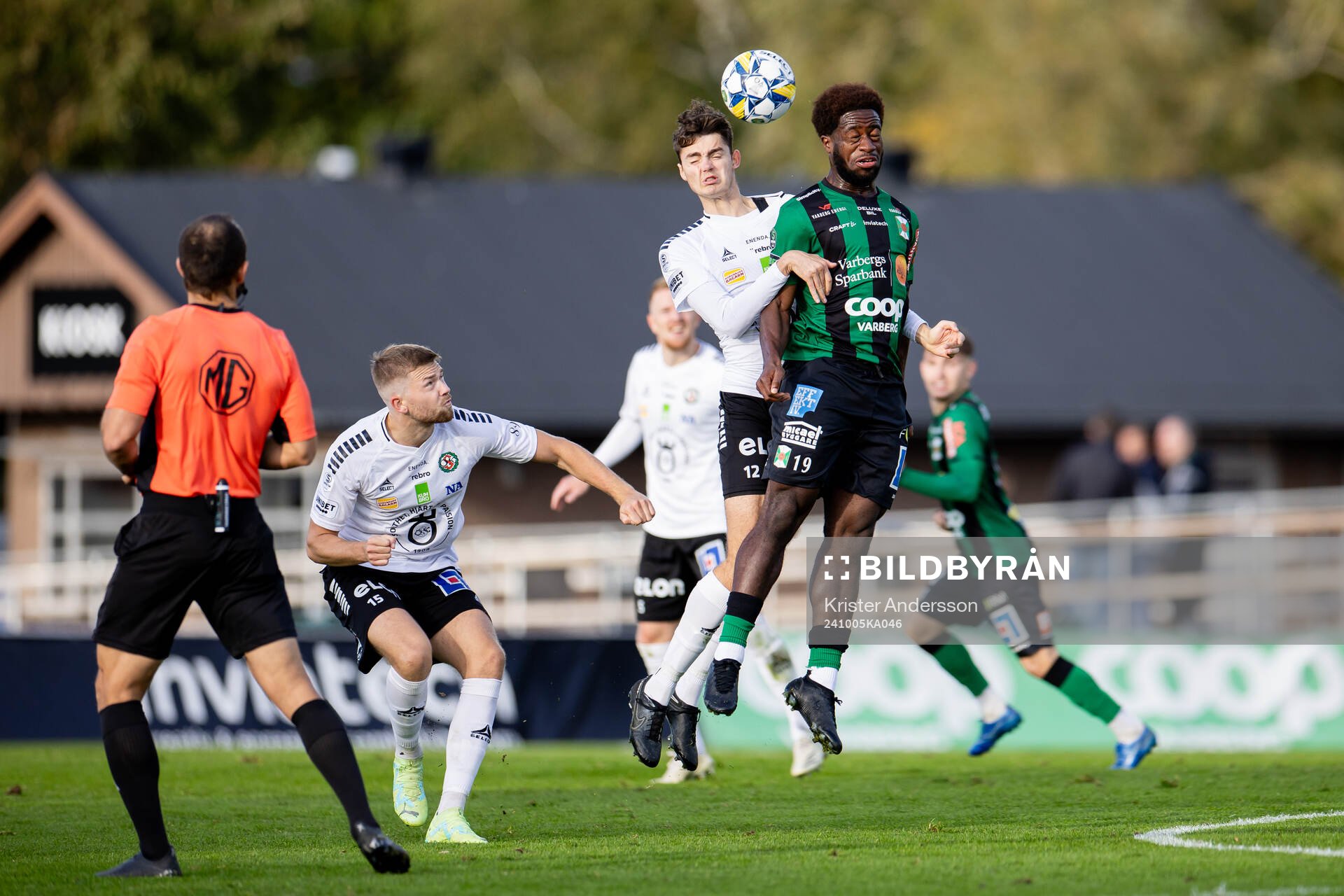 Örebros Theodor Hansemon och Varbergs Kevin Appiah Nyarko