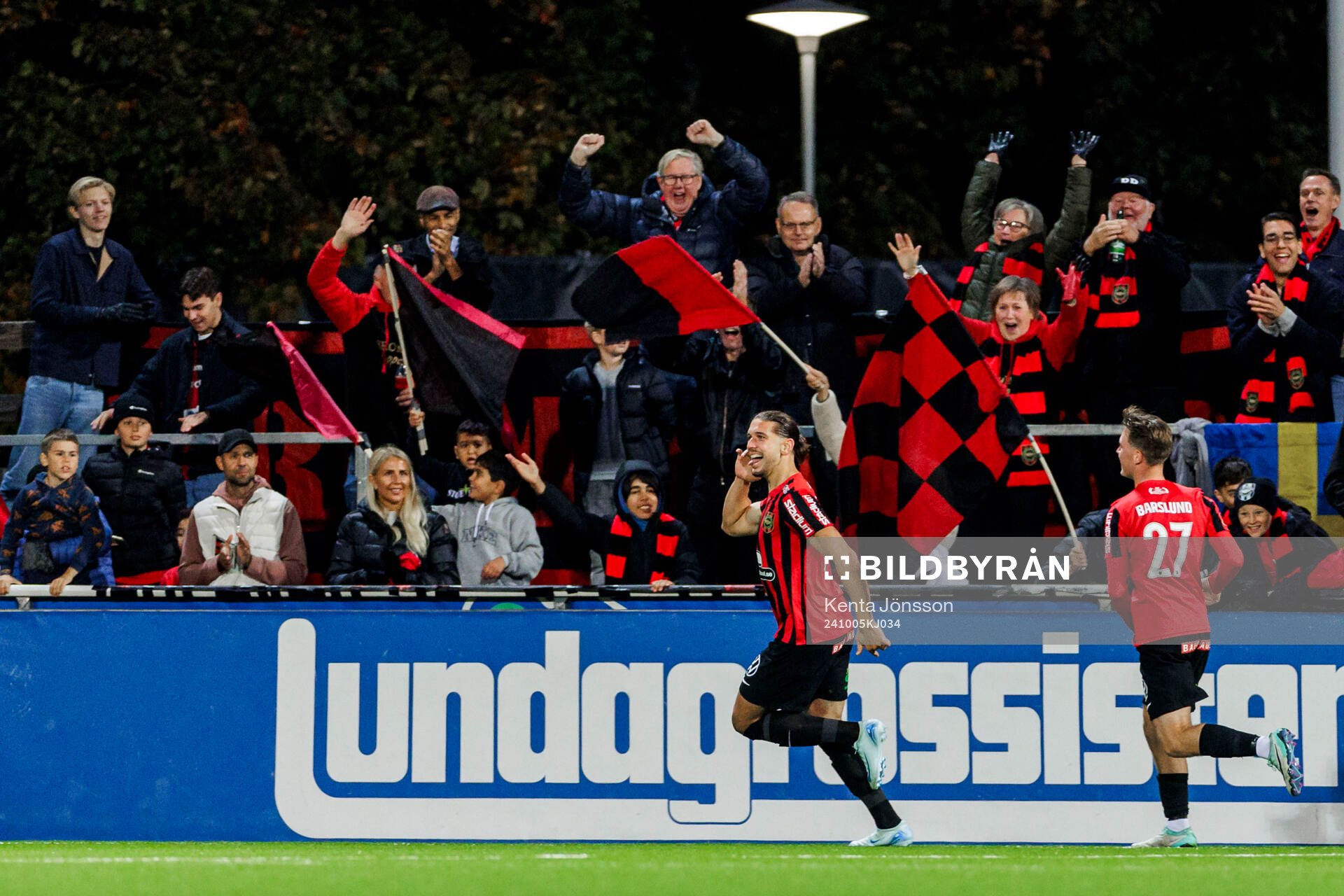 Brommapojkarnas Nikola Vasic jublar