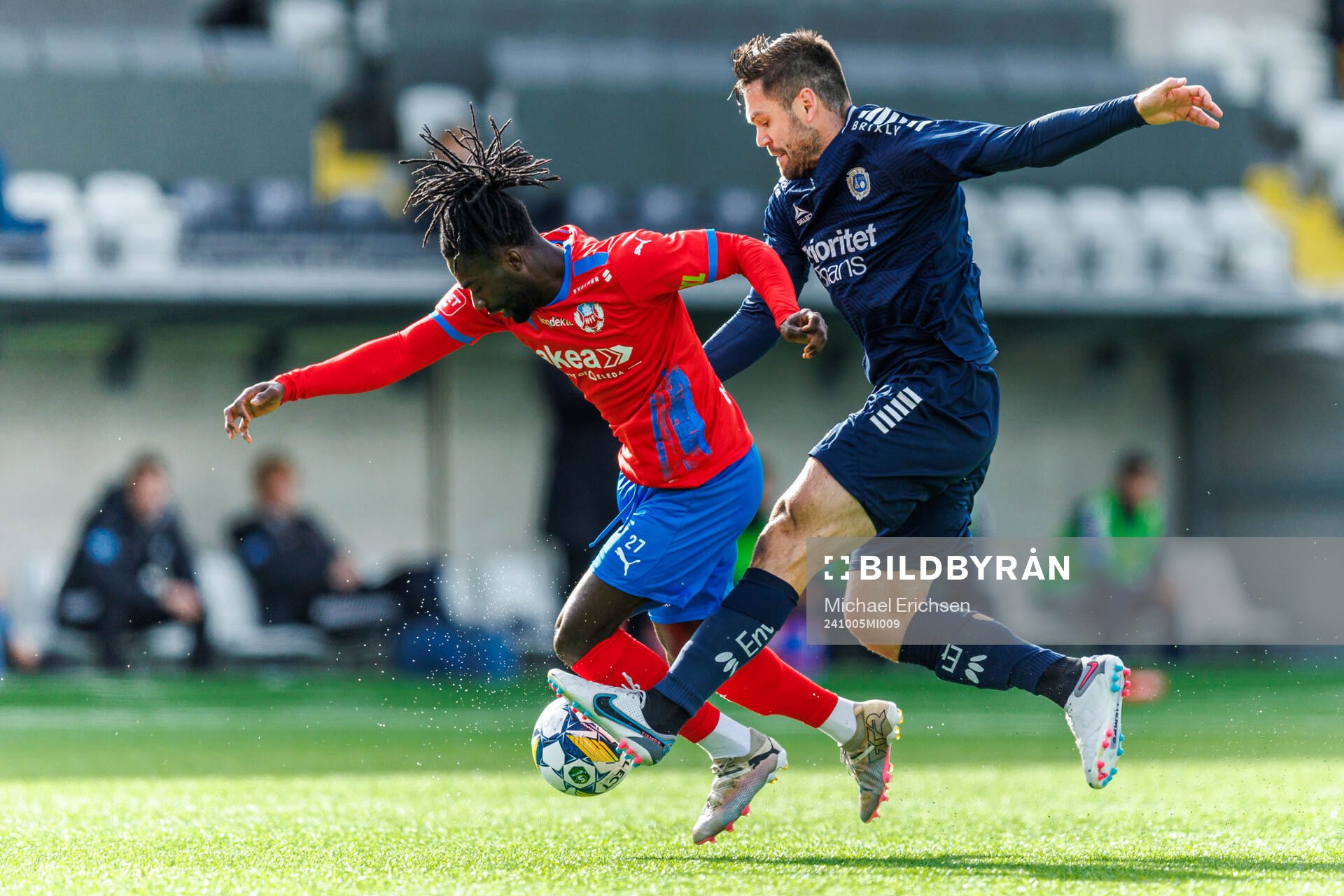 Helsingborgs Benjamin Acquah och Utsiktens Ivo Pekalski