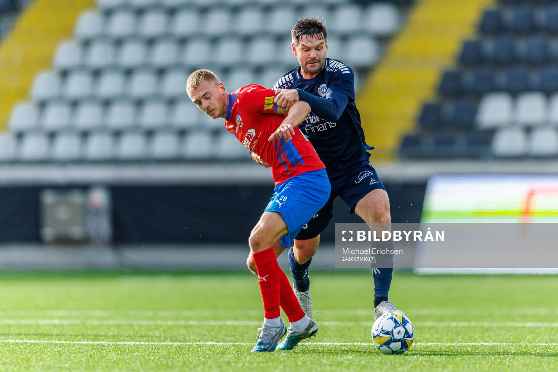 Helsingborgs Dennis Olsson och Utsiktens Ivo Pekalski