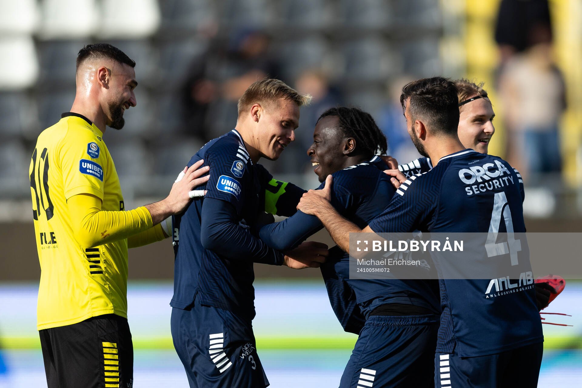 Utsiktens målvakt Elias Hadaya, Kalipha Jawla och Allan