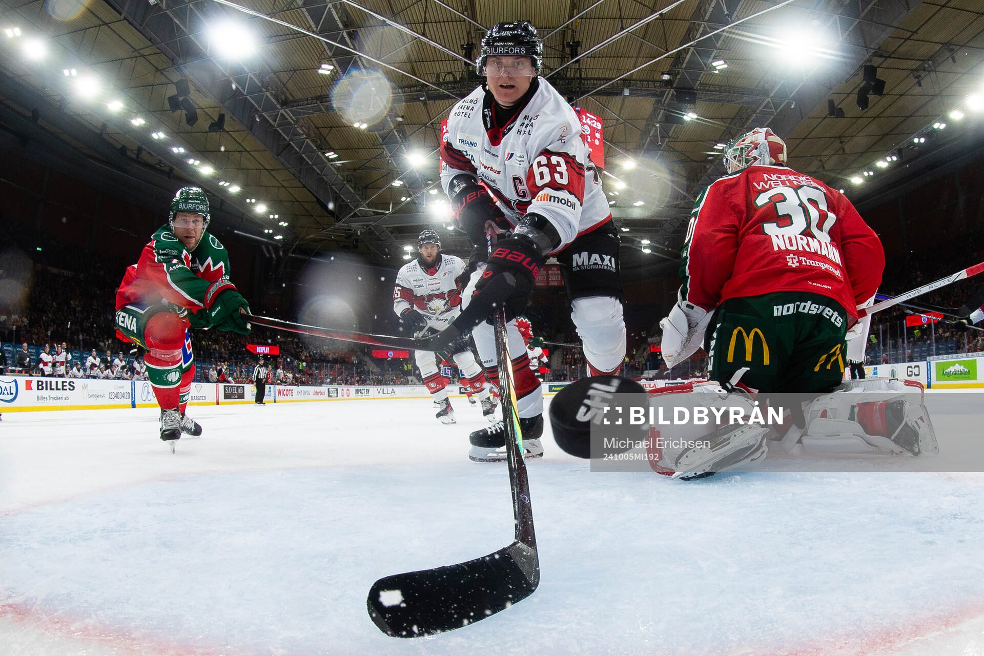 Malmö Redhawks Fredrik Händemark kvitterar till 1-1 bakom