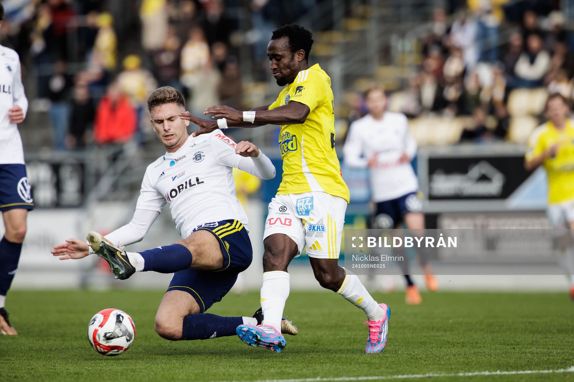 Ängelholms Niklas Svensson och Falkenbergs FFs Wanbe