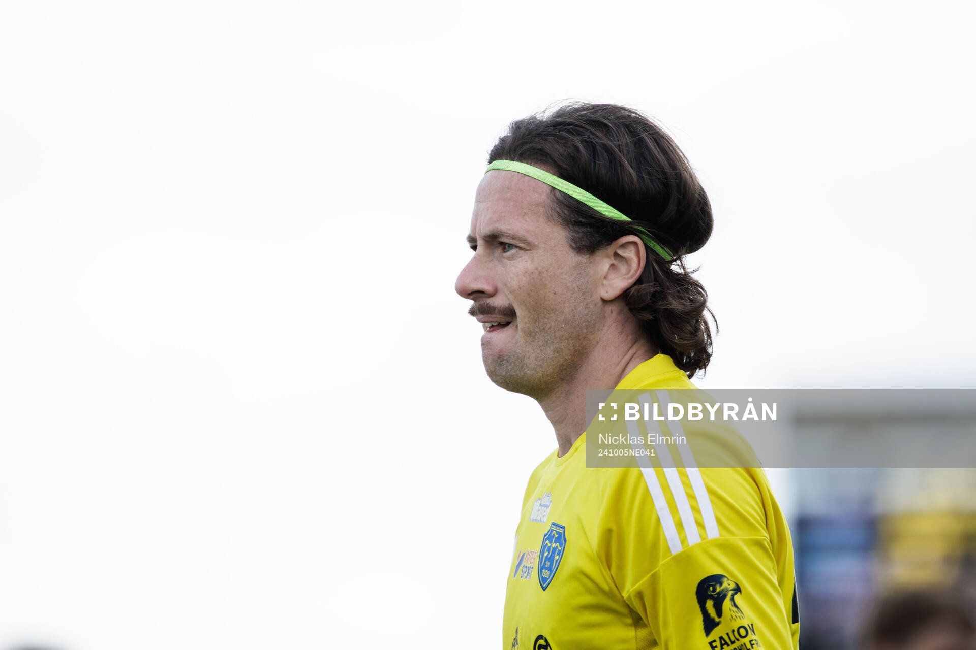 Falkenbergs FFs Rasmus Andersson under fotbollsmatchen i Division 1 Södra mellan Falkenbergs FF och Ängelholm den 5 oktober 2024 i Falkenberg.