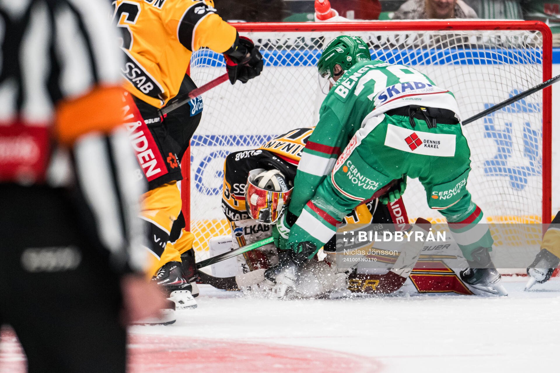 Luleås målvakt Joel Lassinantti och Rögles Anton