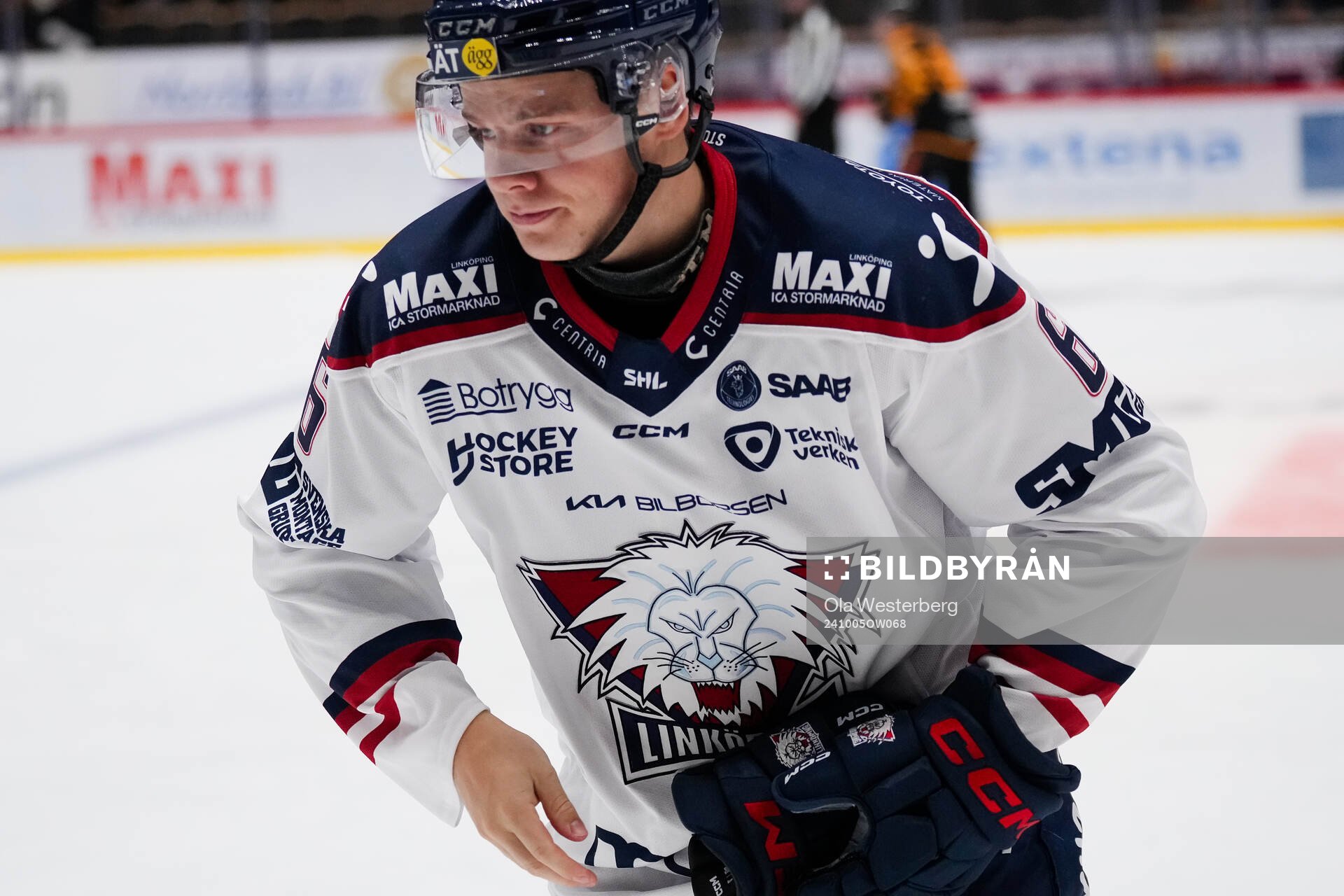 Linköpings Mattias Hävelid har ont