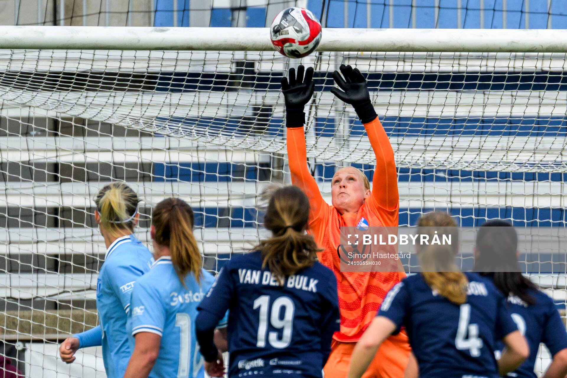 Malmö FFs målvakt Kathrine Østergaard Larsen under fotbollsmatchen i Elitettan mellan Eskilstuna United och Malmö FF den 5 oktober 2024 i Eskilstuna.