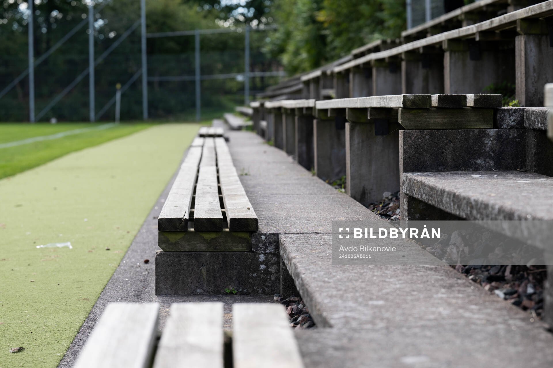 Tomma platser under fotbollsmatchen i Division 4 Sydvästra Skåne mellan Bunkeflo FF och Malmö City den 6 oktober 2024 i Malmö.