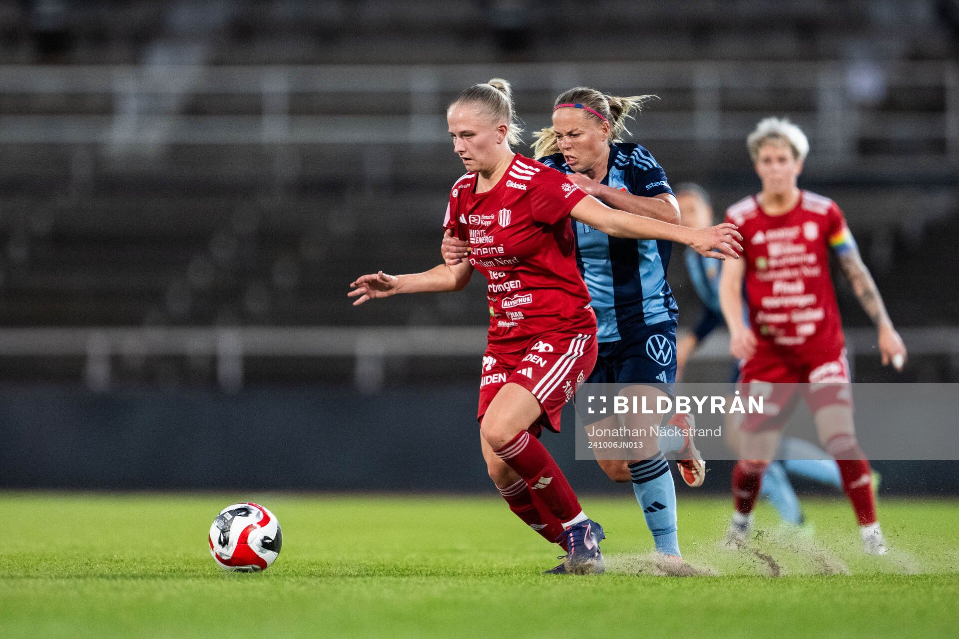 Piteås Tuva Skoog och Djurgårdens Therese Åsland