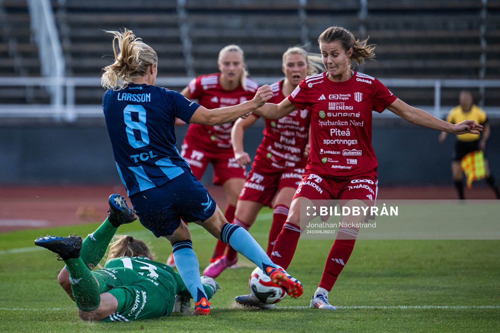 Piteås Maja Green och Djurgårdens Mimmi Larsson