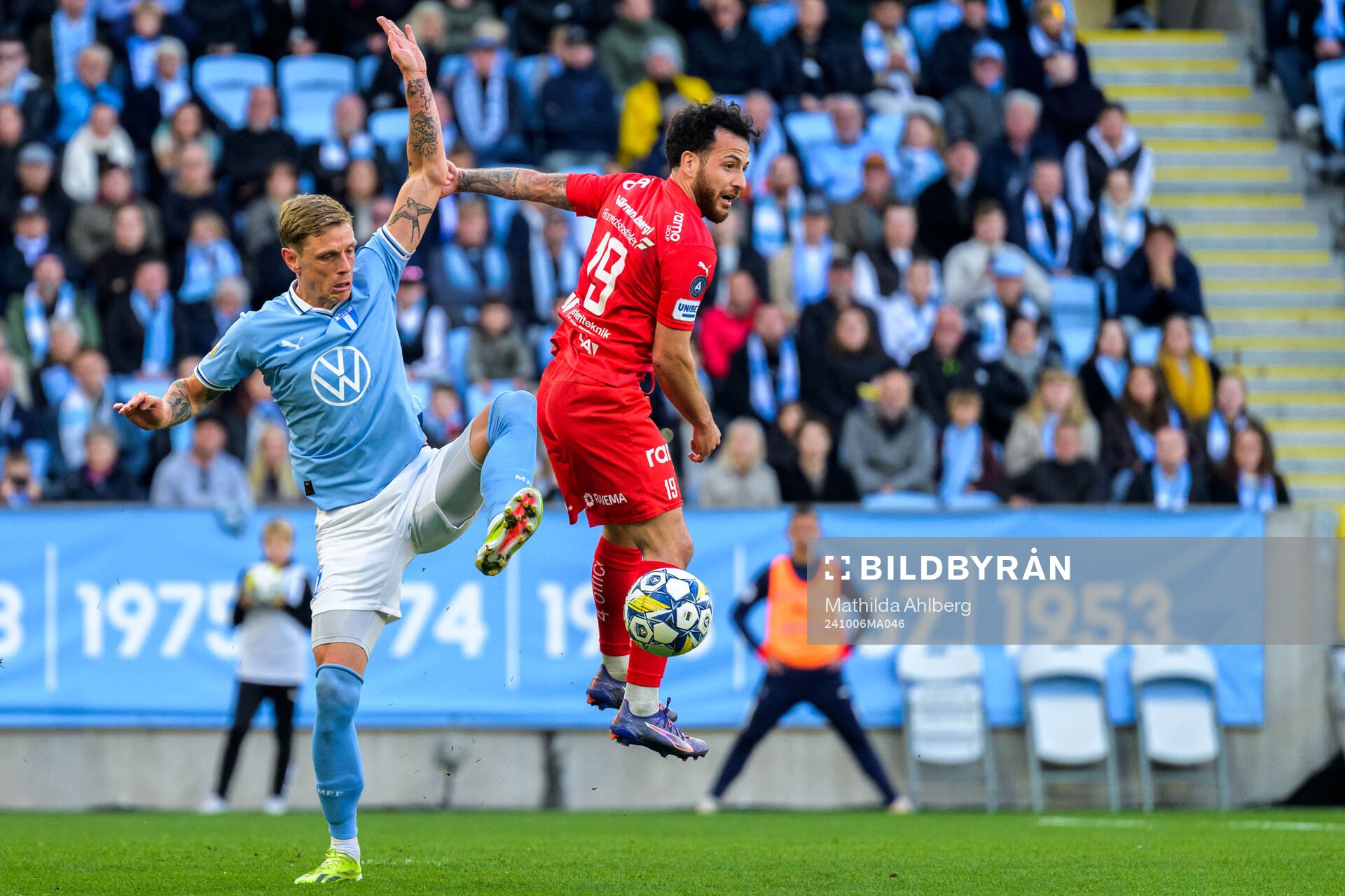 Malmö FFs Søren Rieks och Värnamos Marco Bustos