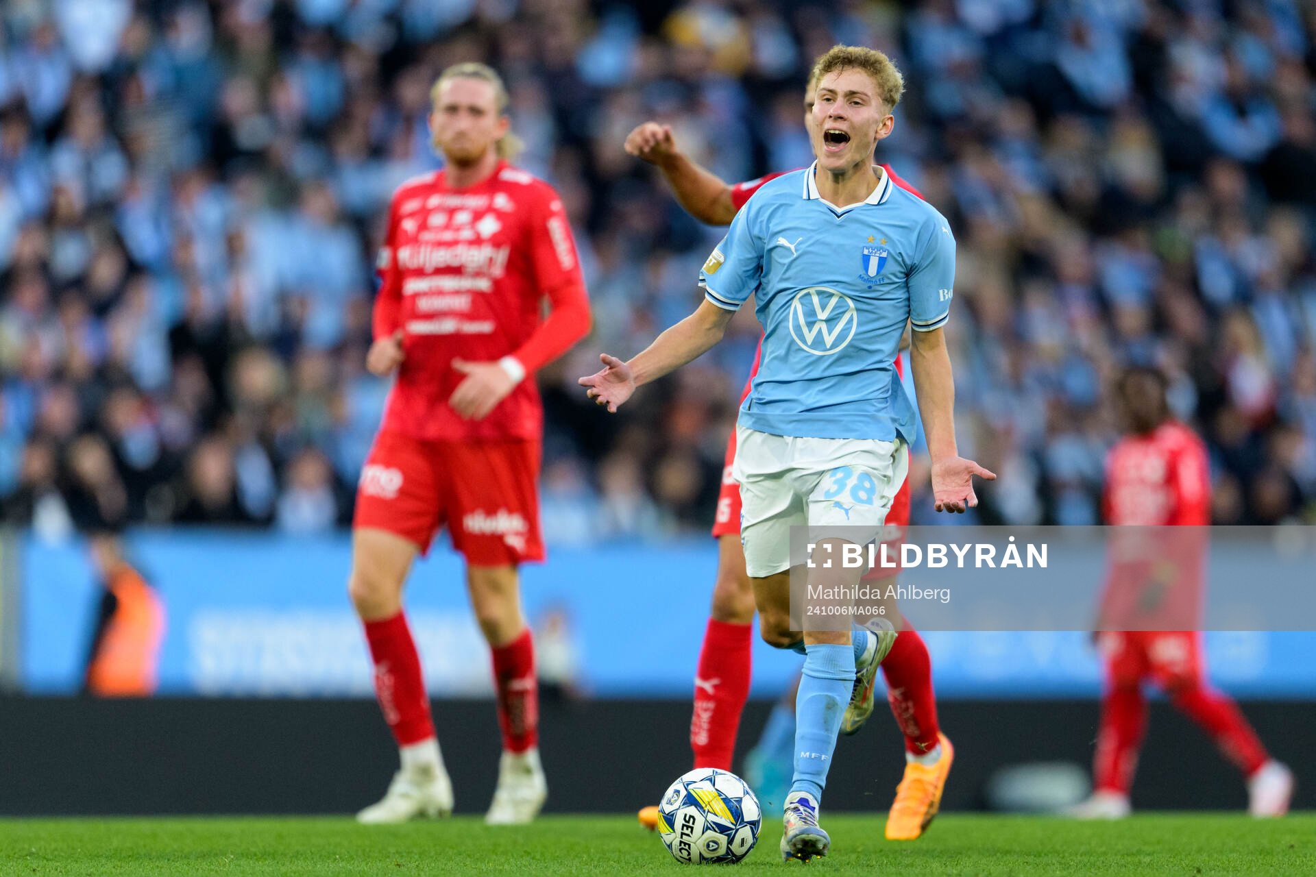 Malmö FFs Hugo Bolin reagerar