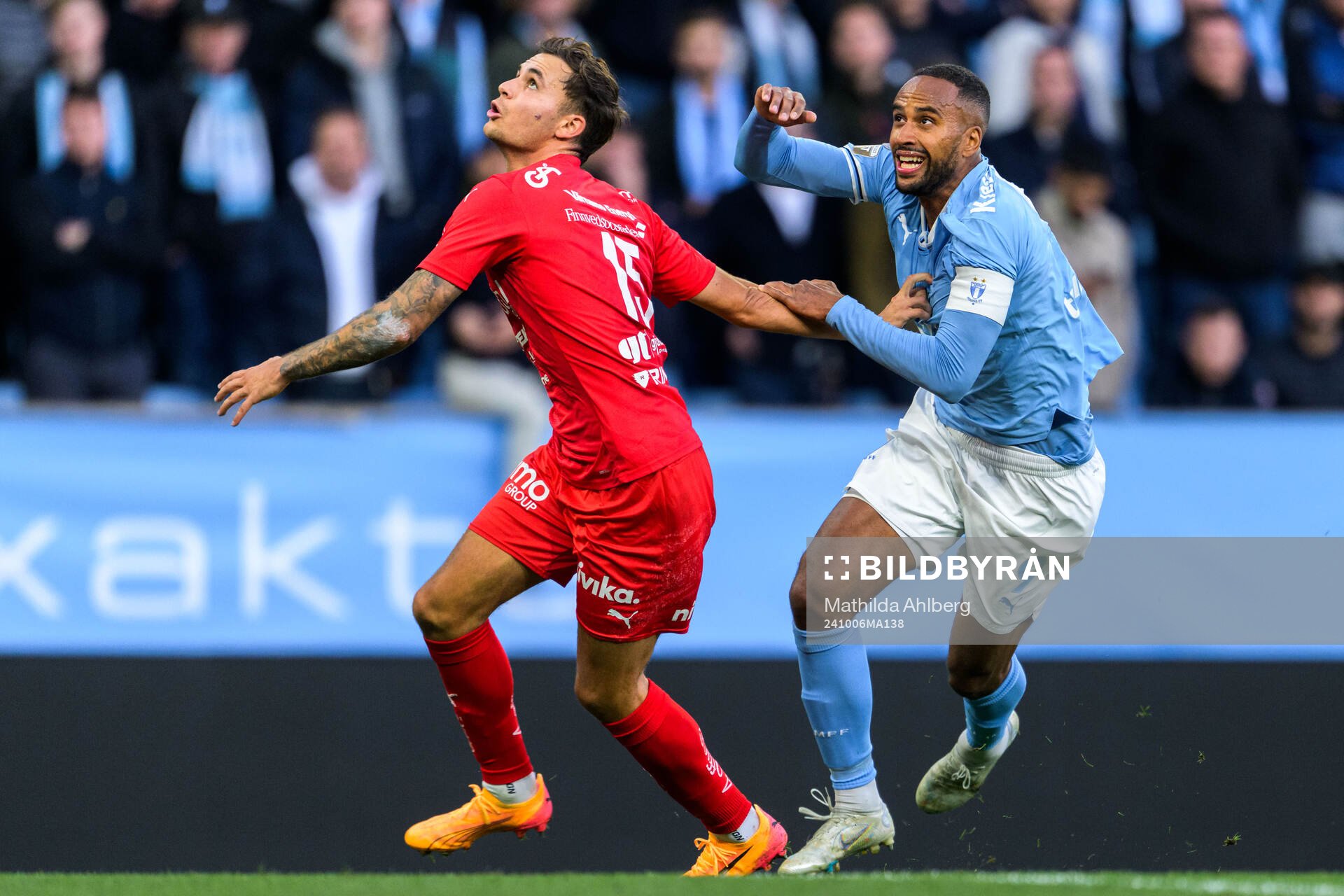 Värnamos Michael Steinwender och Malmö FFs Isaac Kiese