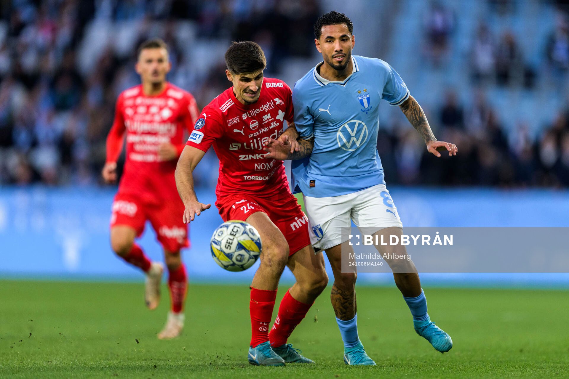 Värnamos Emin Grozdanic och Malmö FFs Sergio Pena