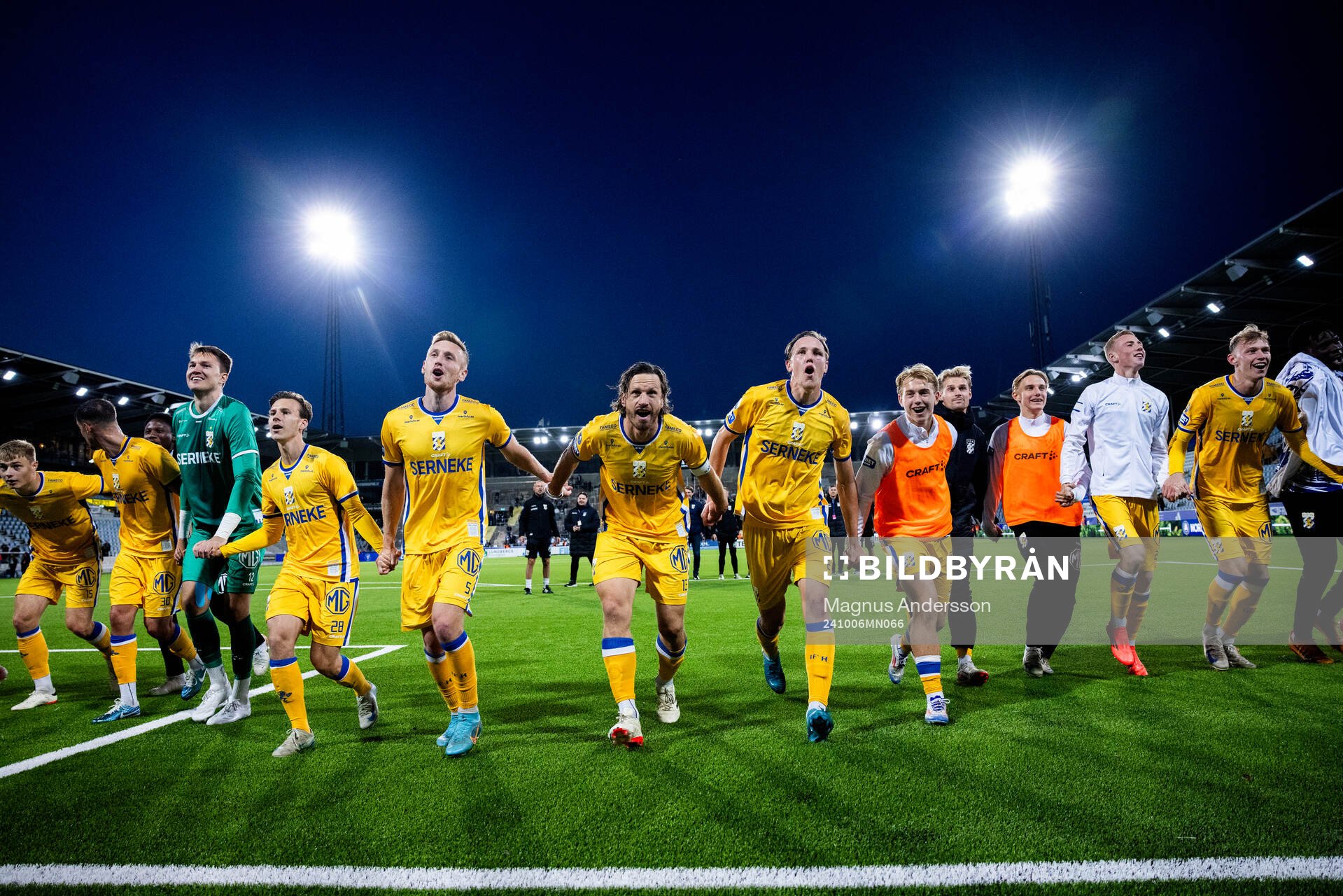 IFK Göteborgs spelare jublar