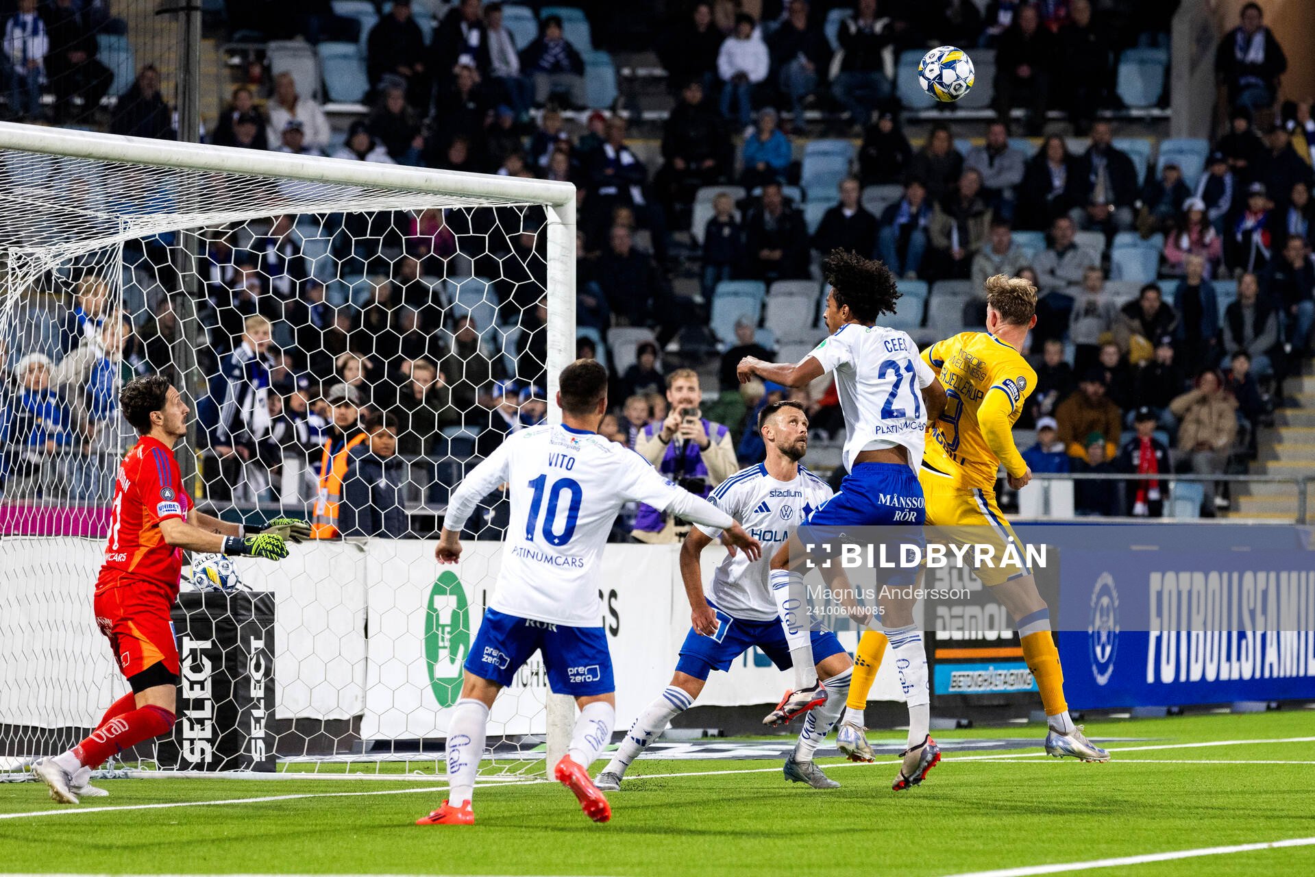 IFK Norrköpings målvakt David Mitov Nilsson, Max Watson