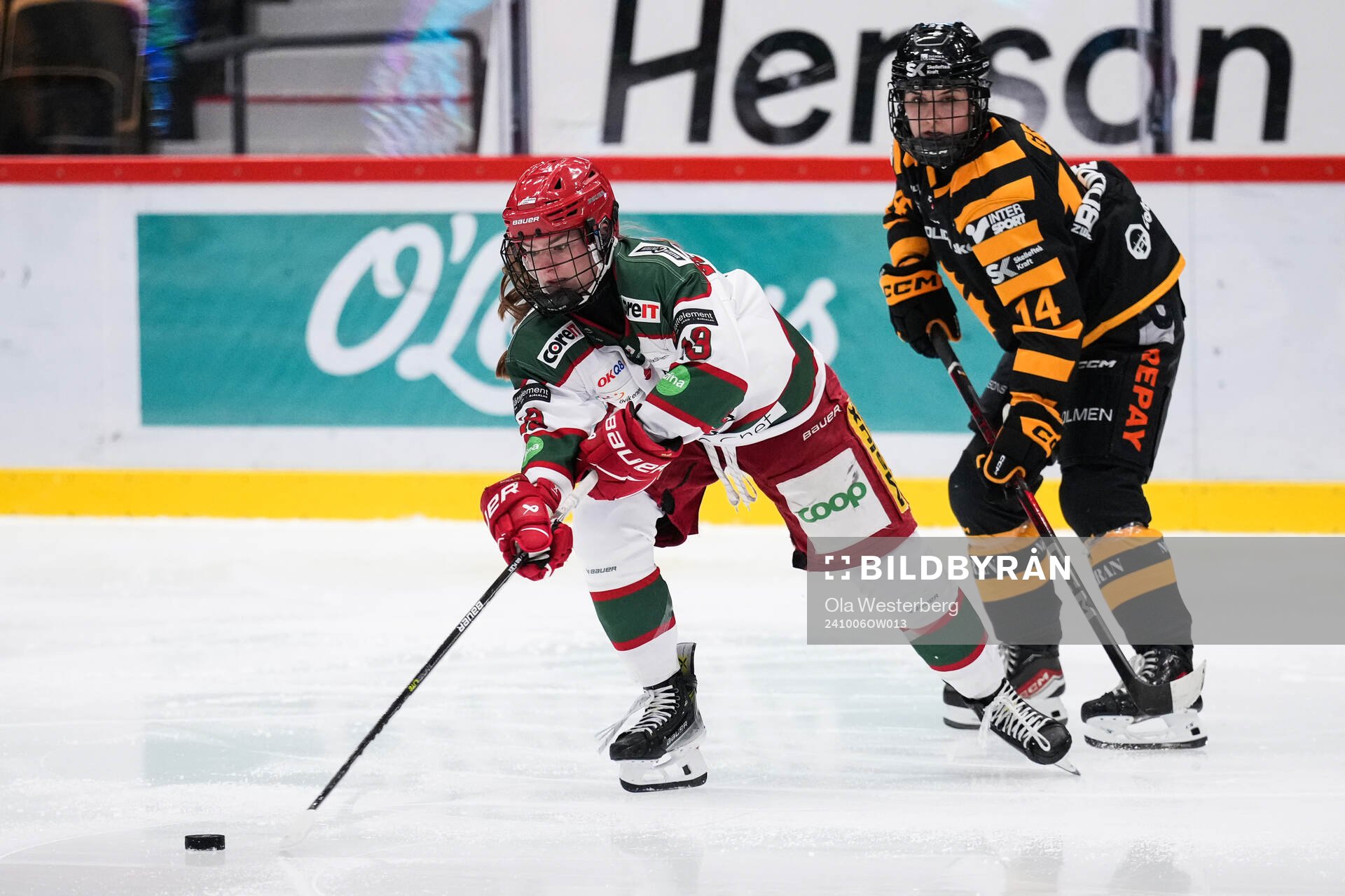 Modos Lauren Bellefontaine och Skellefteås Line Grahn