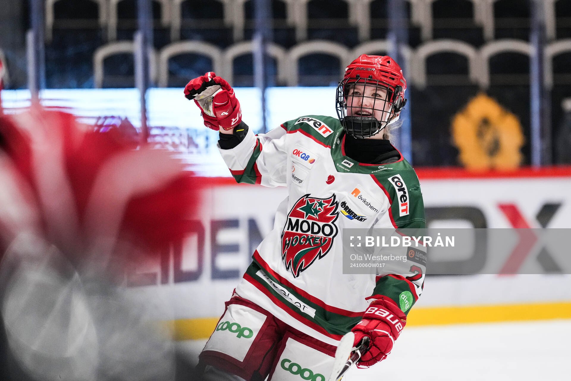 Modos Ebba Hedqvist jublar