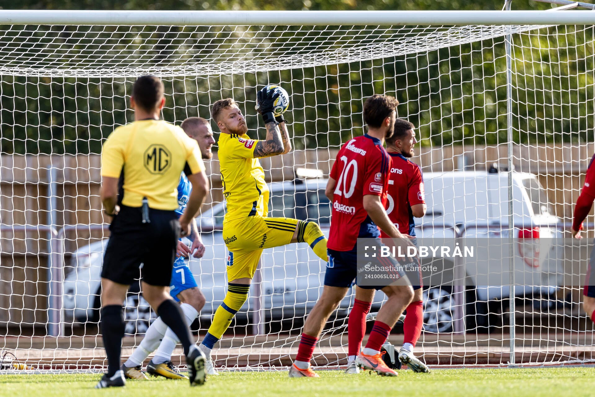 Östers målvakt Robin Wallinder