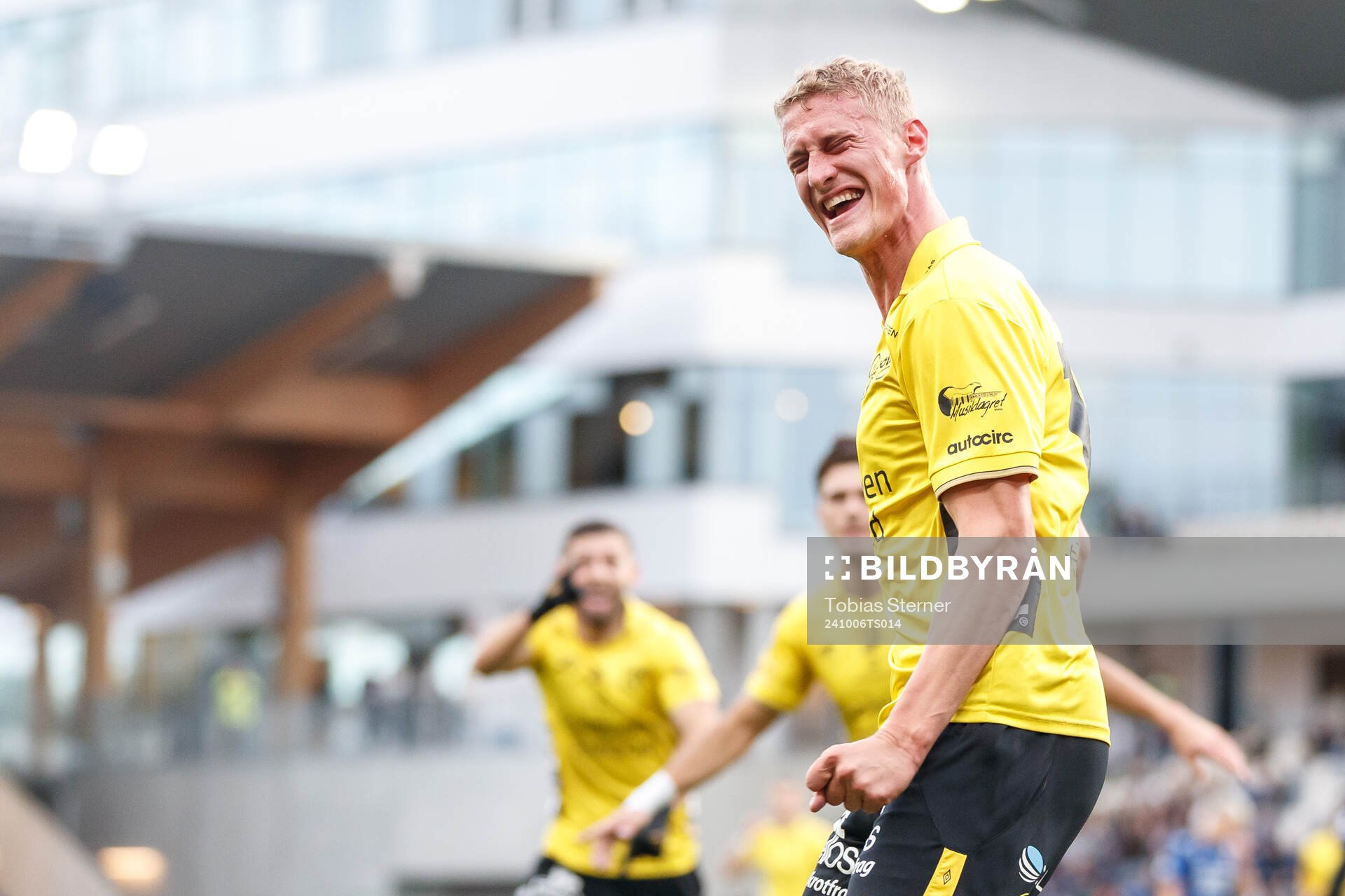 Elfsborgs Emil Holten jublar